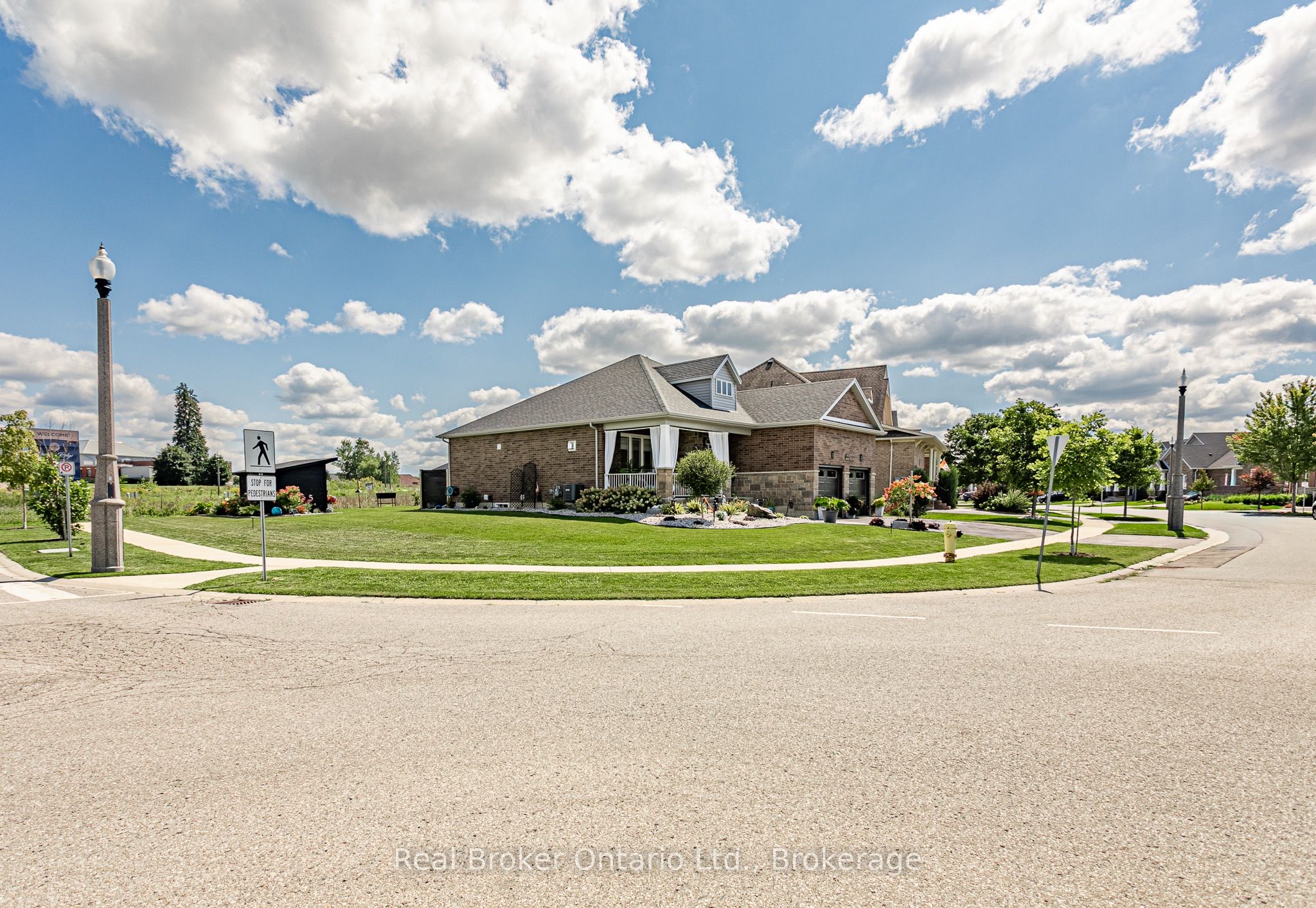 337 Fairway Road, Woodstock, ON N4T 0A4 photo 3
