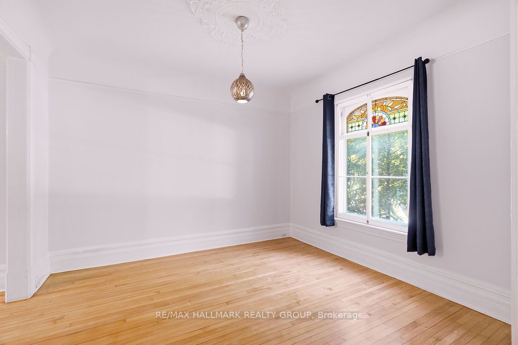 566 MacLaren Street, Ottawa Centre, ON K1R 5K7 photo 5