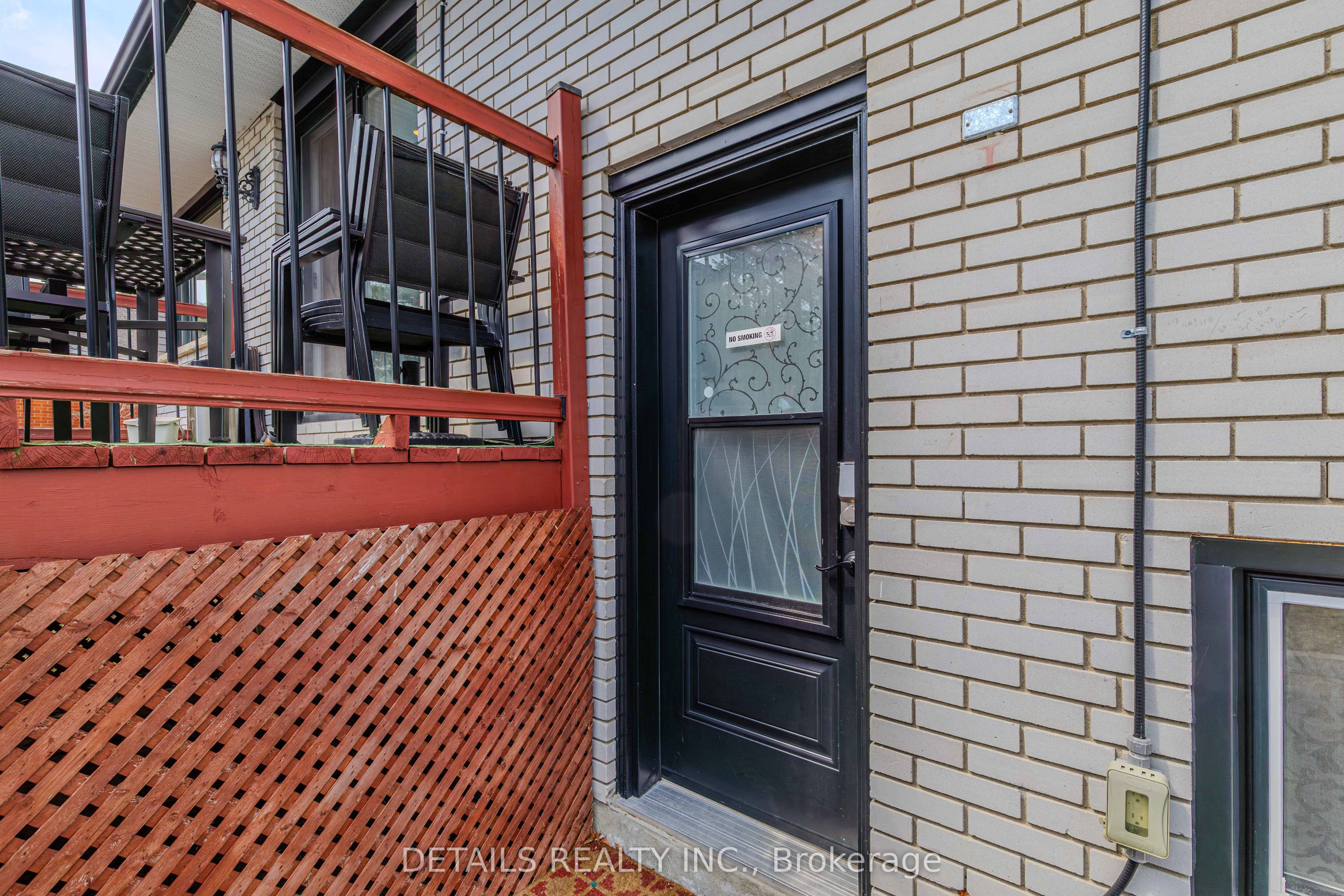 7 Kerry Crescent E, Cityview - Parkwoods Hills - Rideau Shore, ON K2E 5V7 photo 2