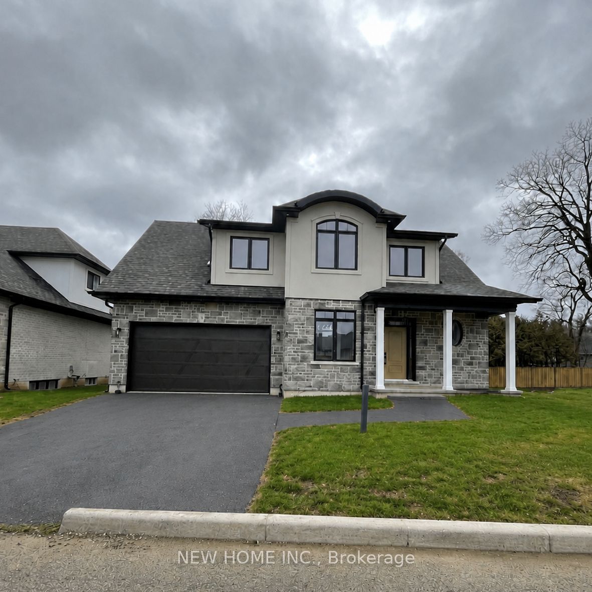 242 Mount Pleasant Street 3, Brantford, ON N3T 1V1 photo 2