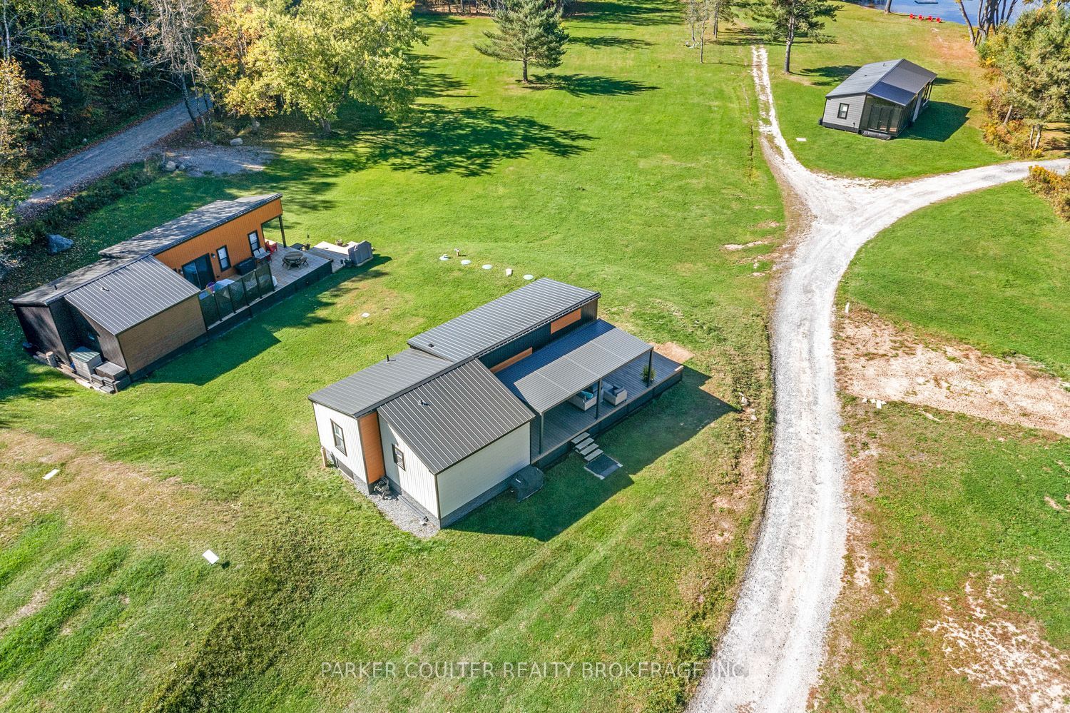 1366 Rosseau Lake Rd 2, Muskoka Lakes, ON P0B 1J0