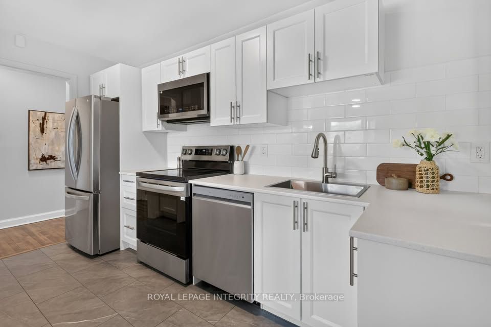228 Woodroffe Avenue 2, Woodroffe, ON K2A 3V4 photo 4