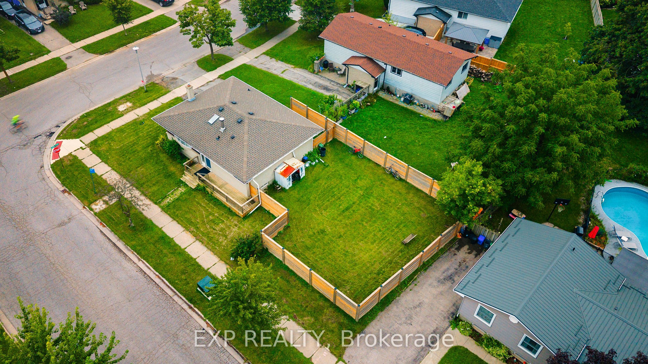 56 Ashbury Avenue, London South, ON N6E 1T1 photo 3