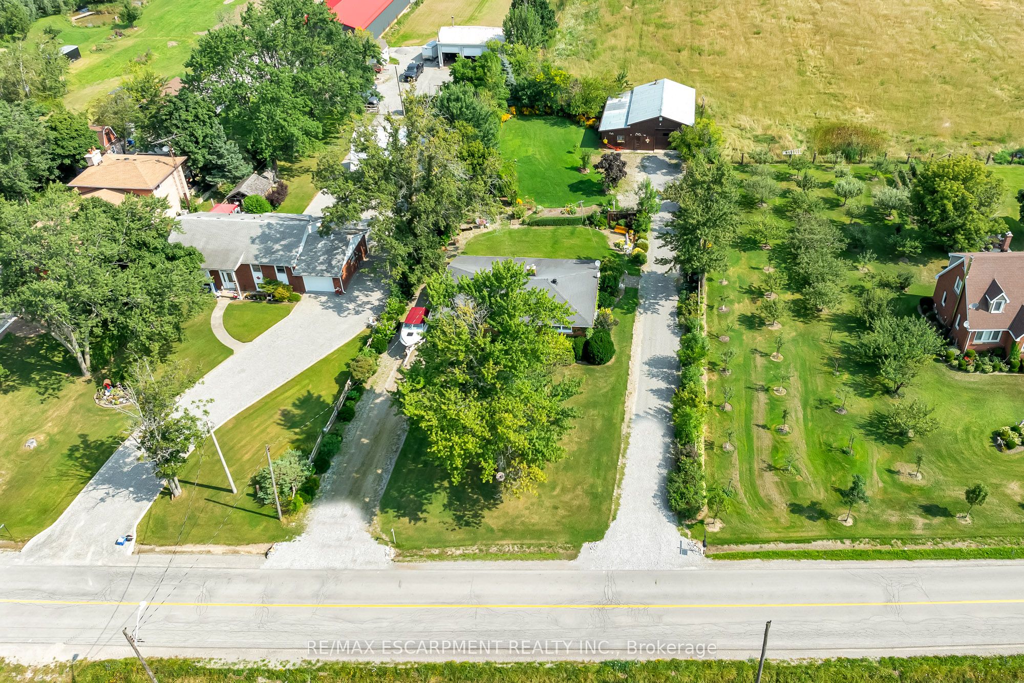 609 Green Mountain Road E, Hamilton, ON L8J 2Z7 photo 3