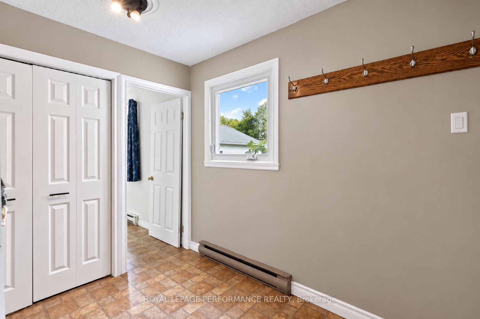 71 Mechanic Street W, North Glengarry, ON K0C 1T0 photo 4