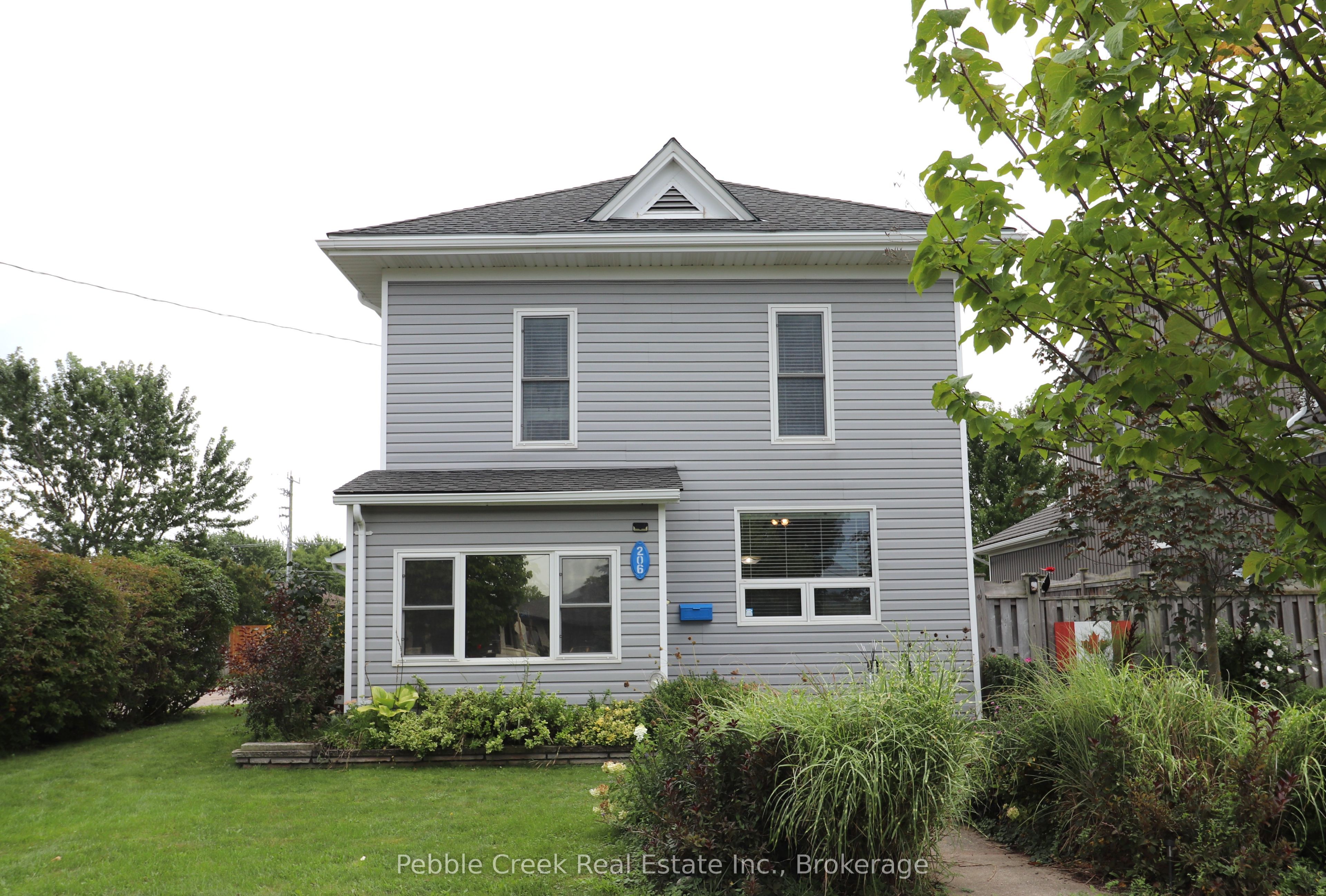 206 Picton Street E, Goderich, ON N7A 1J8