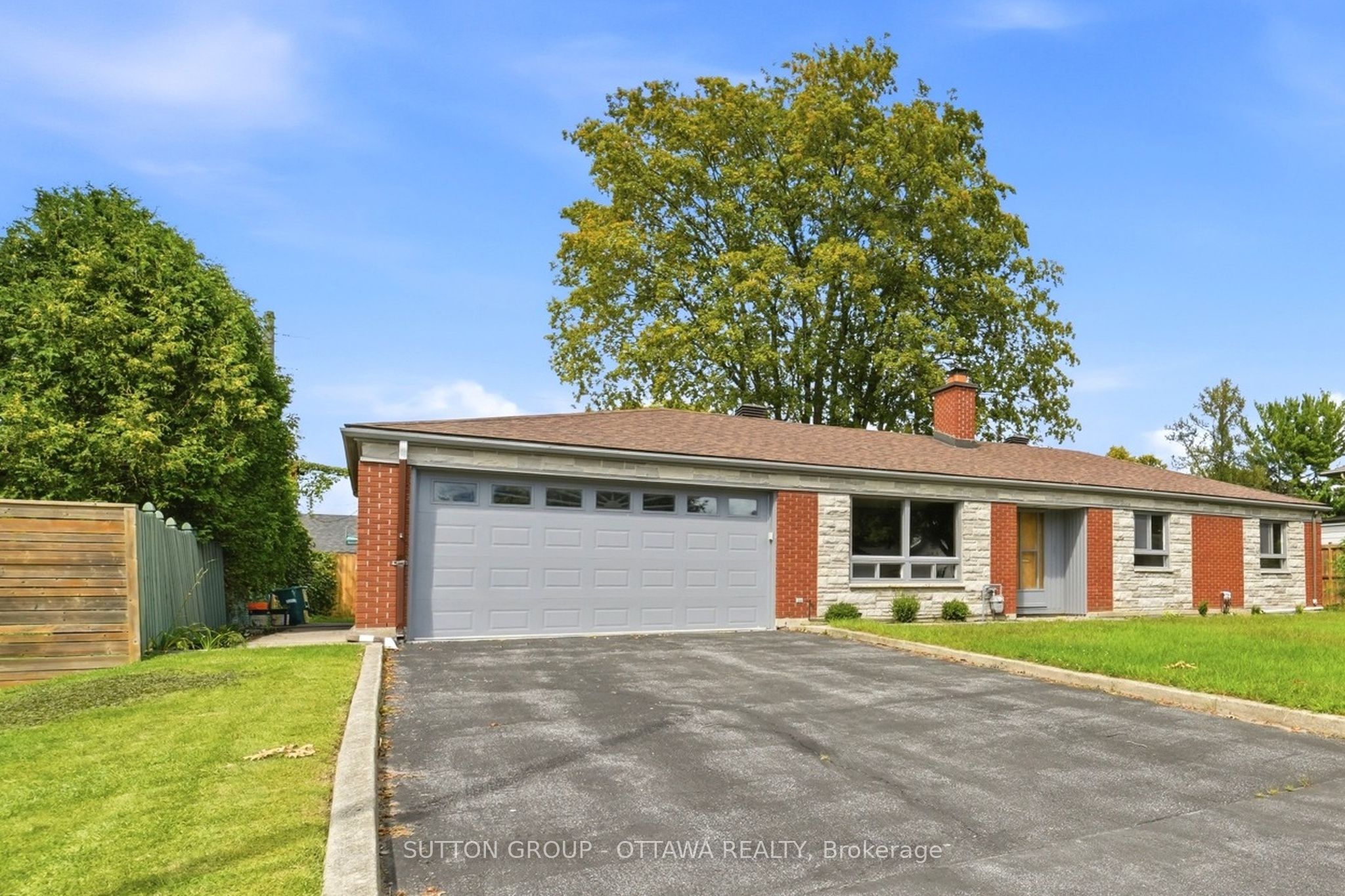 1981 Bel-Air Drive, Belair Park - Copeland Park and Area, ON K2C 0X1 photo 2
