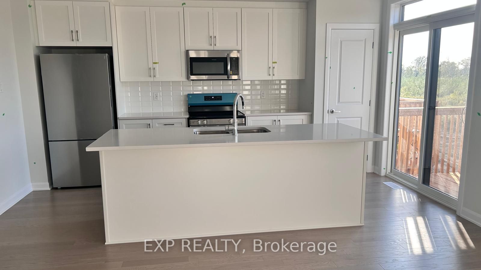 207 bankside Way, Barrhaven, ON K2J 7N3 photo 4