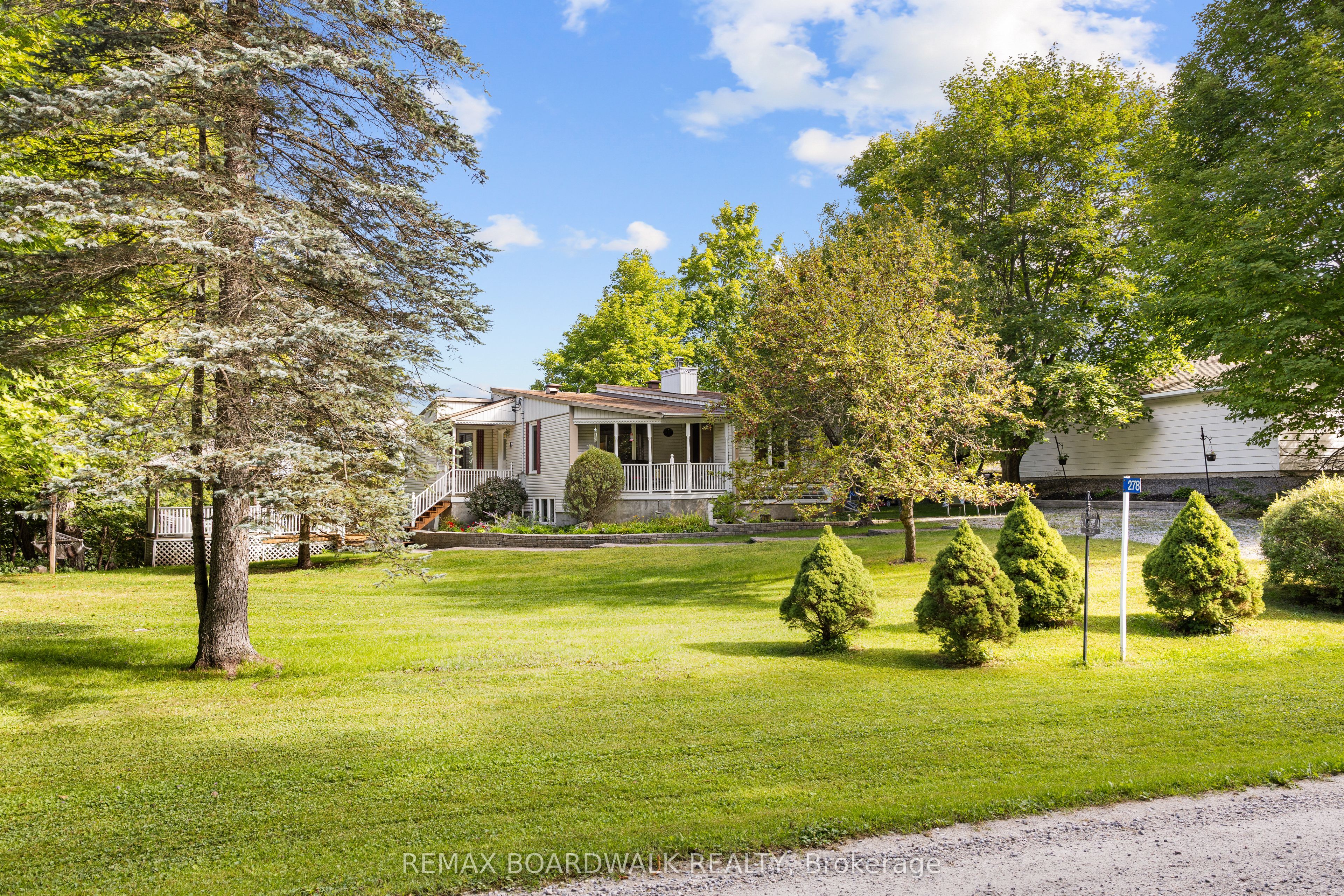 278 Lakeland Lane, Lanark Highlands, ON K0A 1P0 photo 2