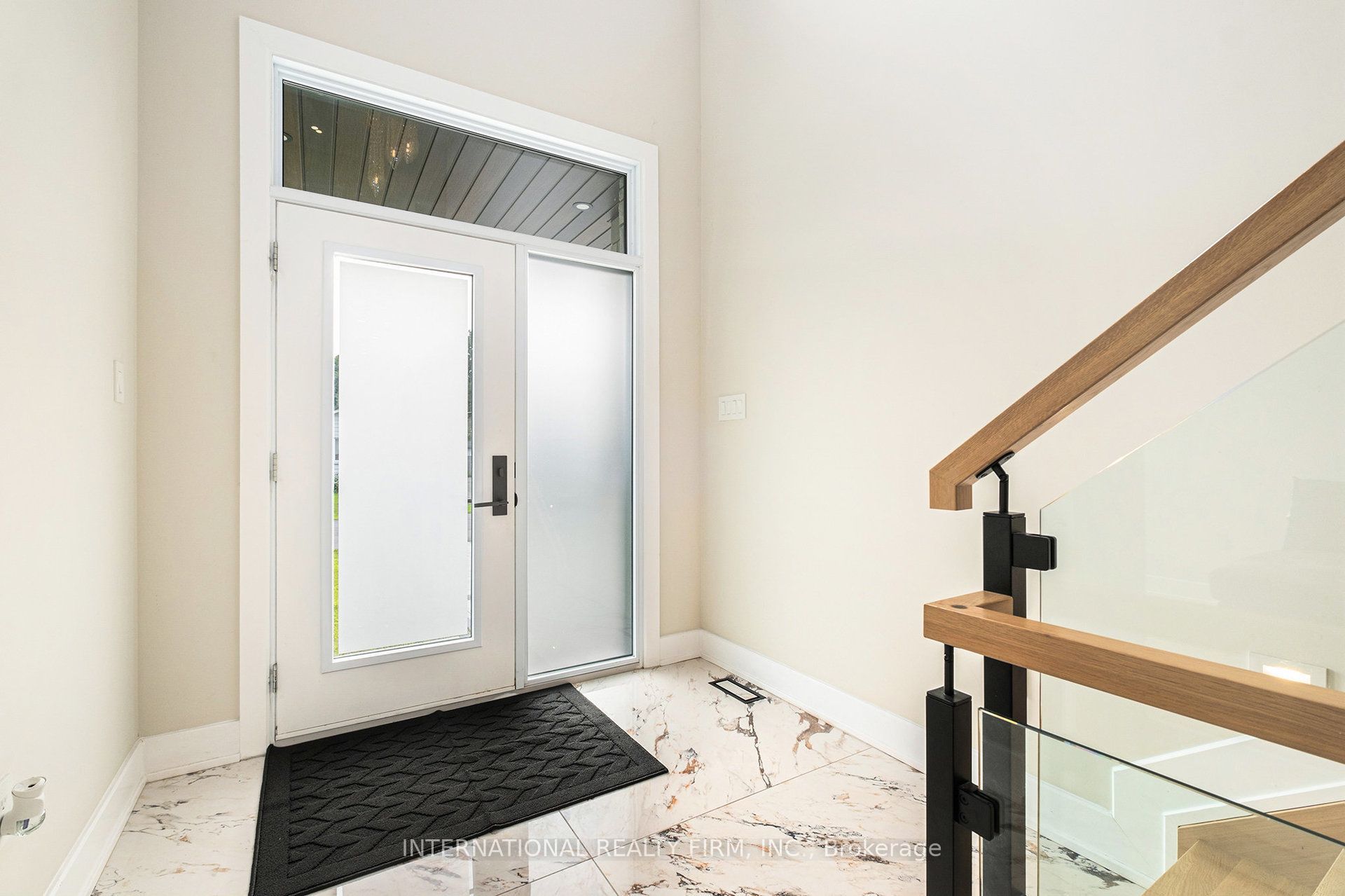 79 Boyce Avenue, Britannia - Lincoln Heights and Area, ON K2B 6J1 photo 5