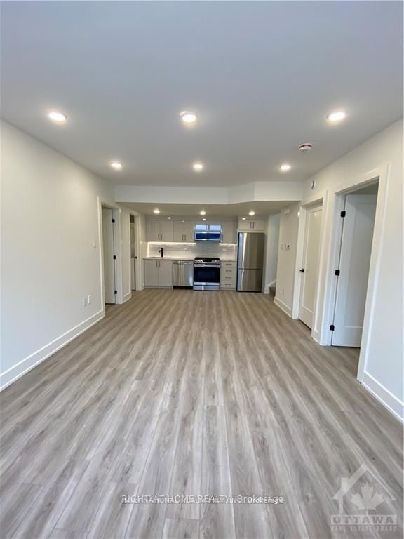 79 Boyce Avenue B, Britannia - Lincoln Heights and Area, ON K2B 6J1 photo 4