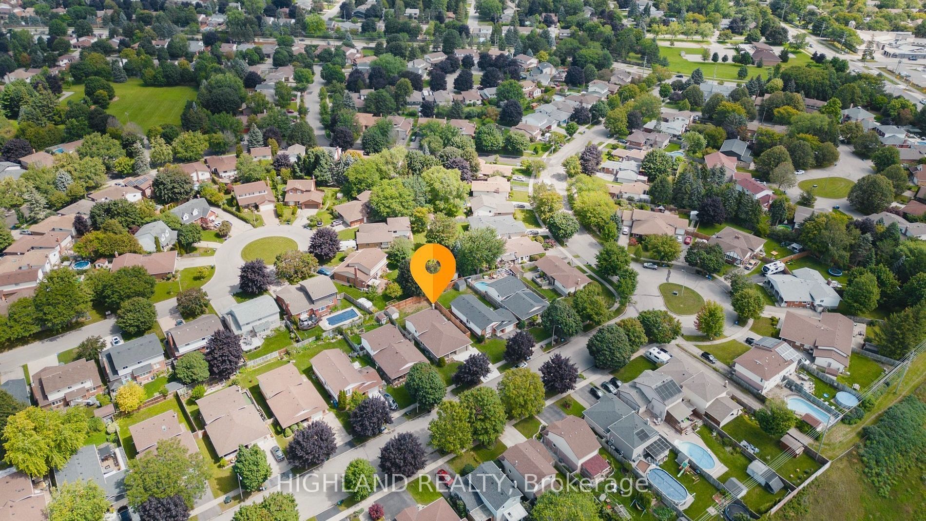 182 Foxhunt Road, Waterloo, ON N2K 2S2 photo 3