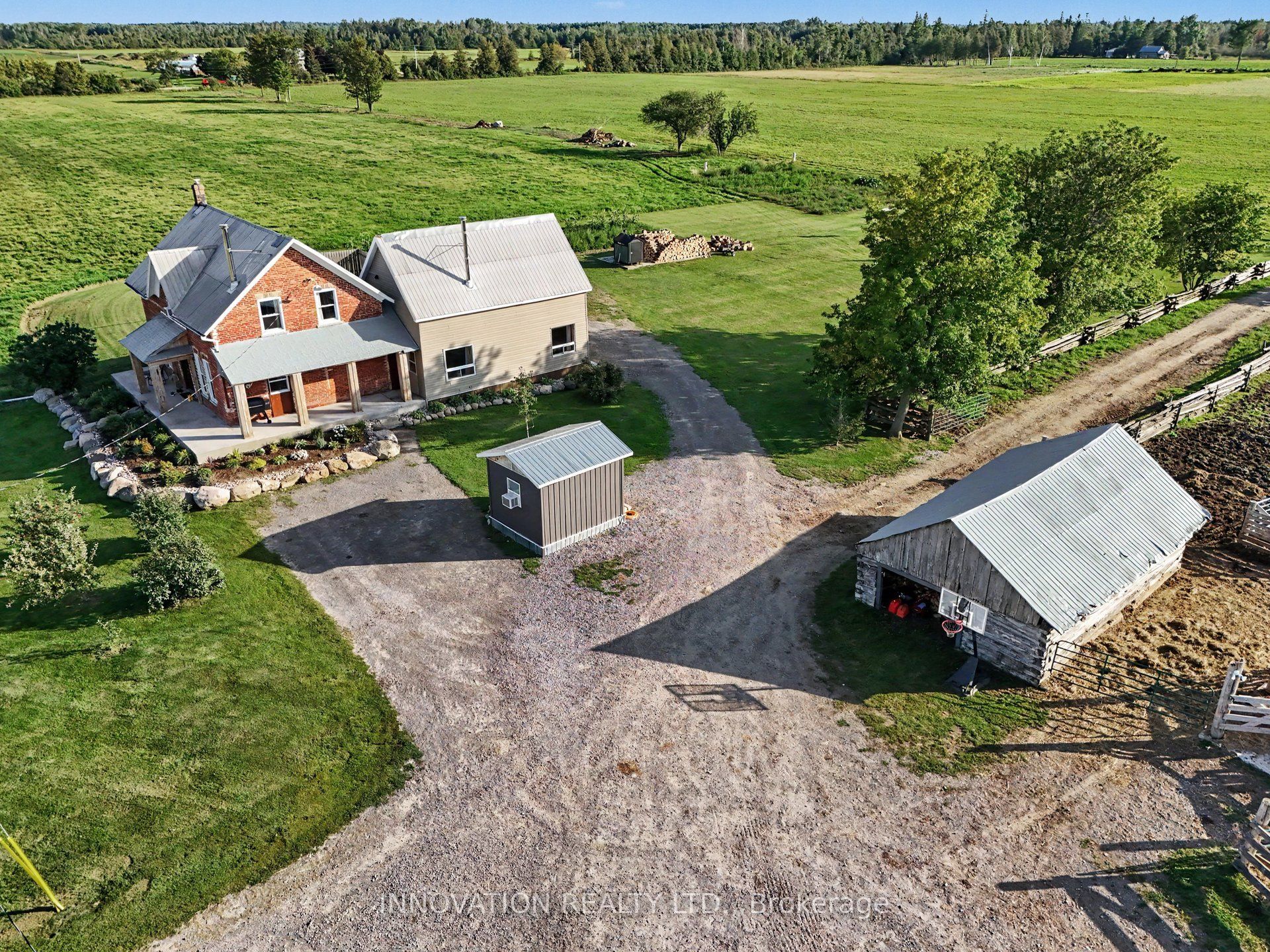 649 Upper Dwyer Hill Road, Carp - Huntley Ward, ON K0A 1A0 photo 3