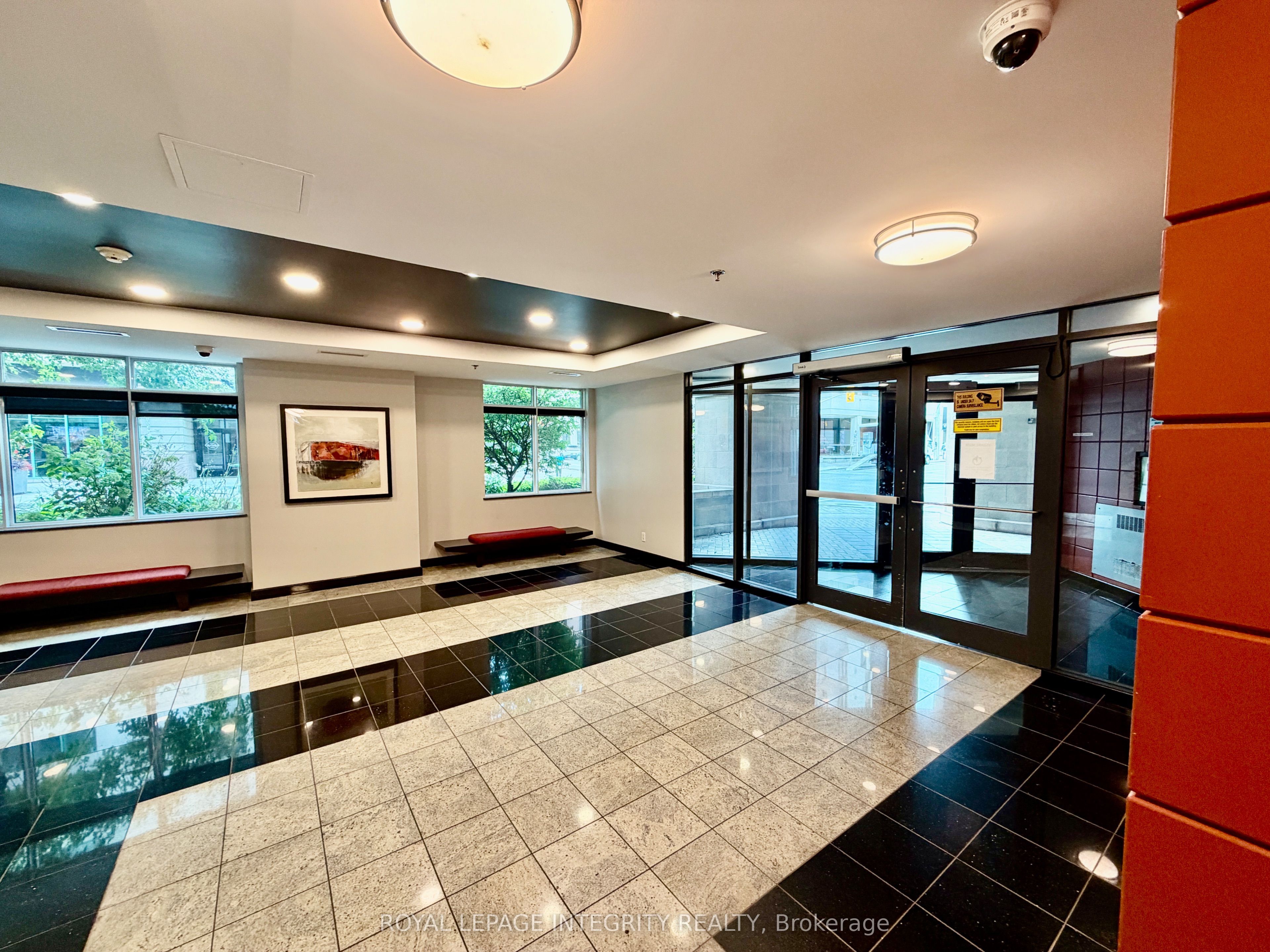 445 Laurier Avenue W 505, Ottawa Centre, ON K1R 0A2 photo 5