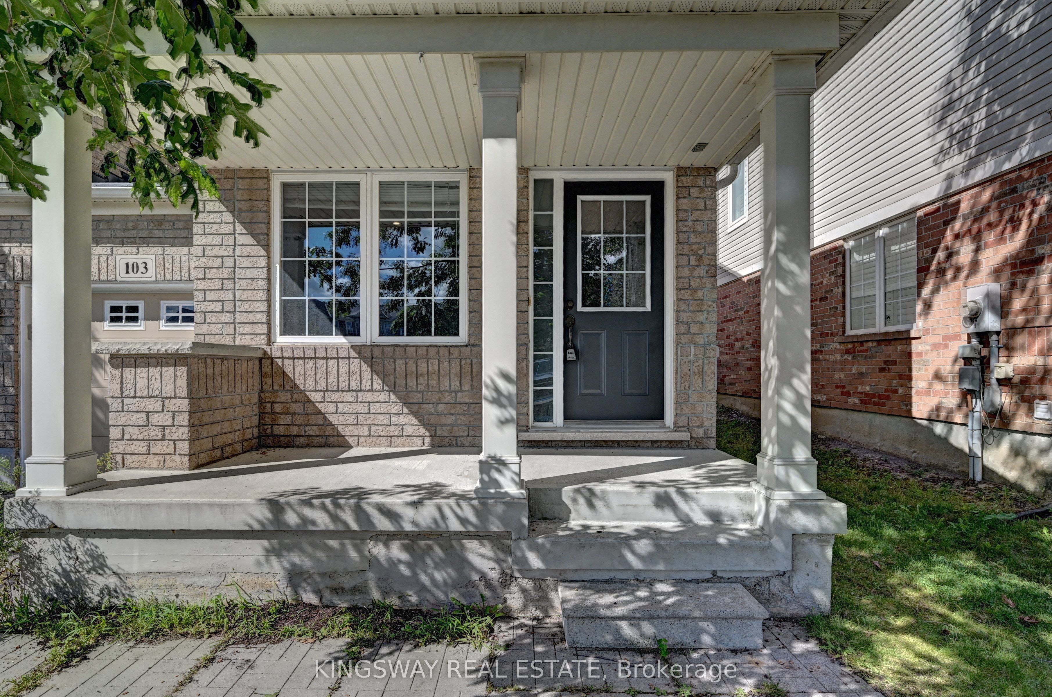 103 Blackbird Circle, Cambridge, ON N3C 0A9 photo 2