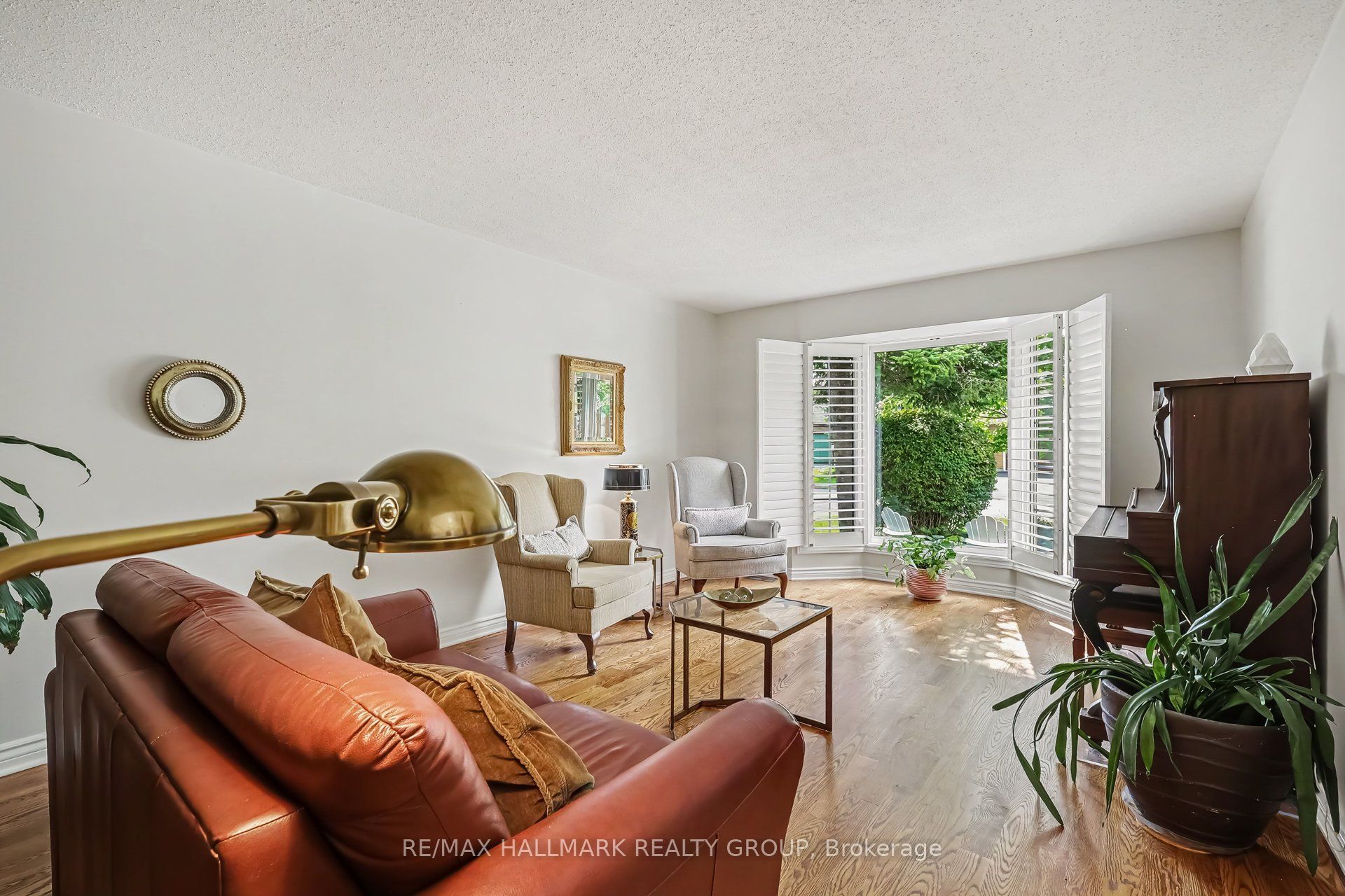 1673 Teslin Court, Orleans - Convent Glen and Area, ON K1C 4X1 photo 4