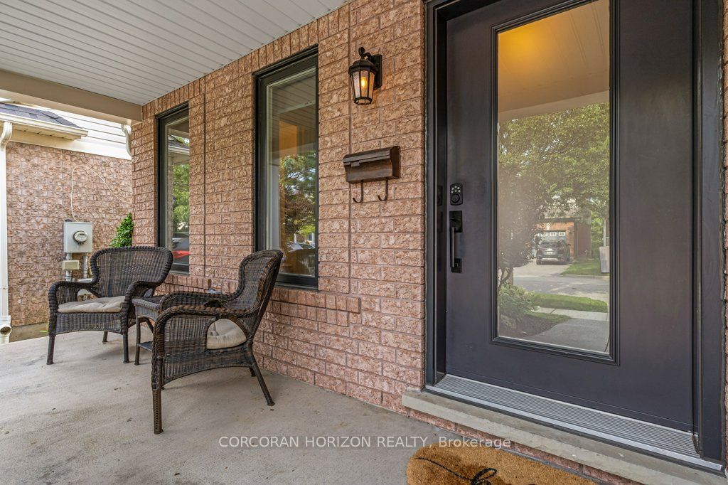 88 Baggs Crescent, Cambridge, ON N1T 2E8 photo 2