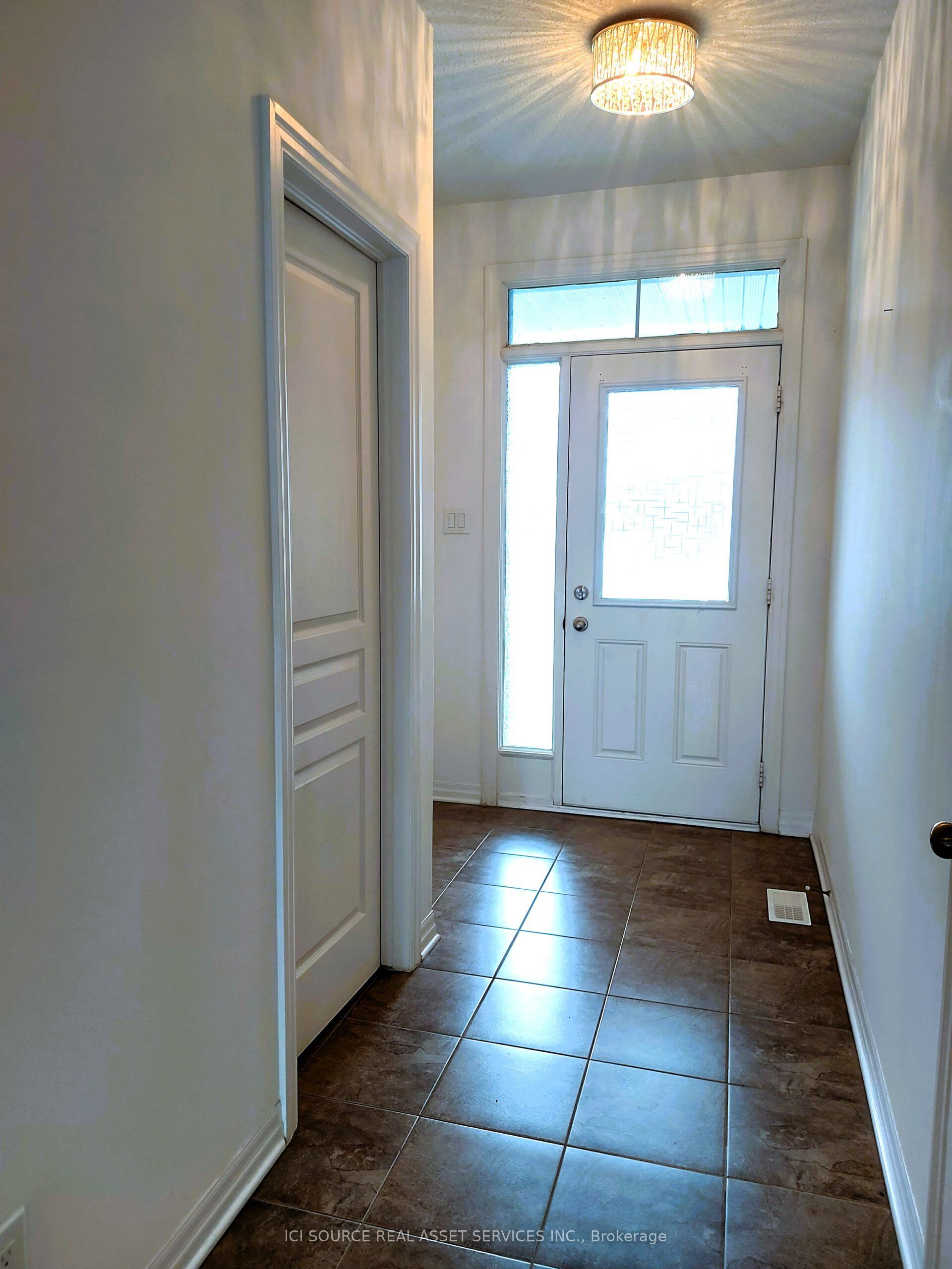 127 Hawkeswood Drive, Blossom Park - Airport and Area, ON K4M 0C1 photo 2