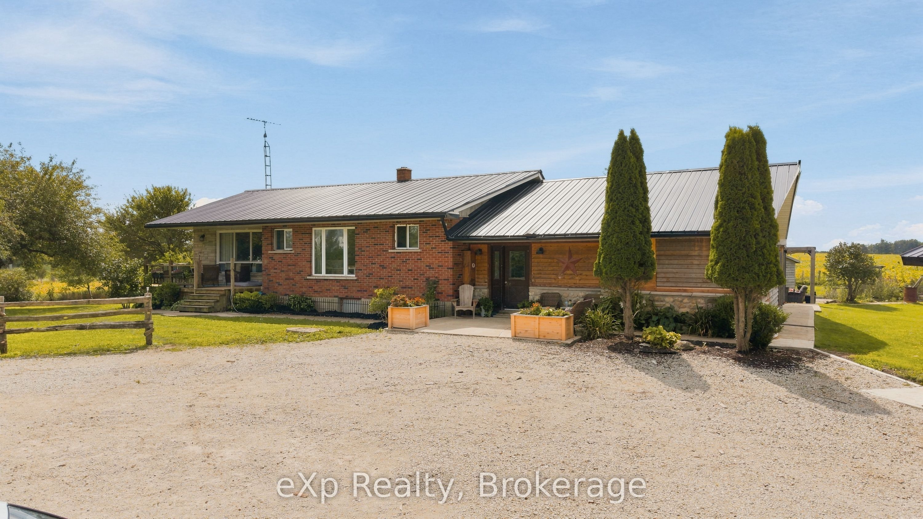 494618 Grey Road 2, Grey Highlands, ON N0C 1C0 photo 2