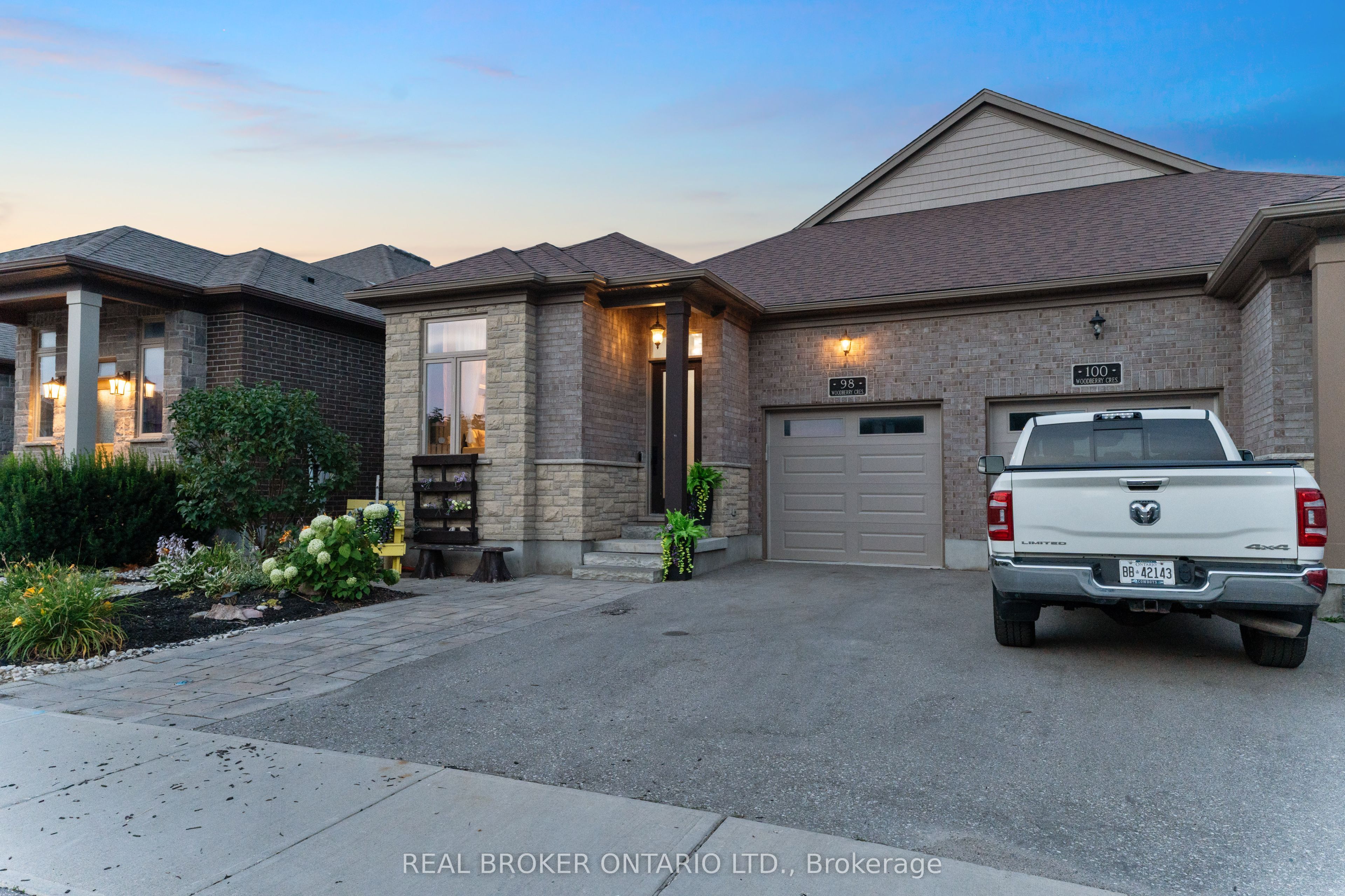 98 Woodberry Crescent, Woolwich, ON N3B 3L1