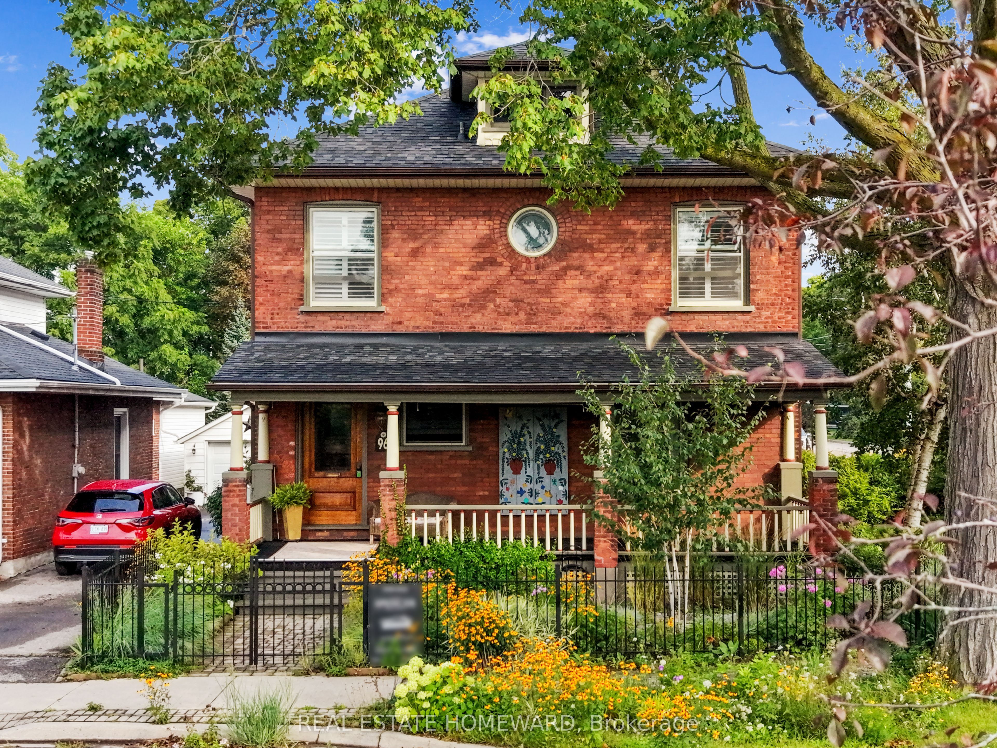 96 James Street W, Cobourg, ON K9A 2K2 photo 2