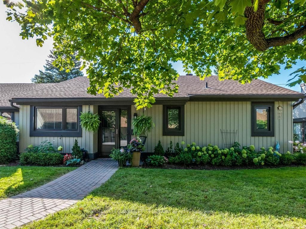 12 Kittansett Court, Stittsville - Munster - Richmond, ON K2S 1B9