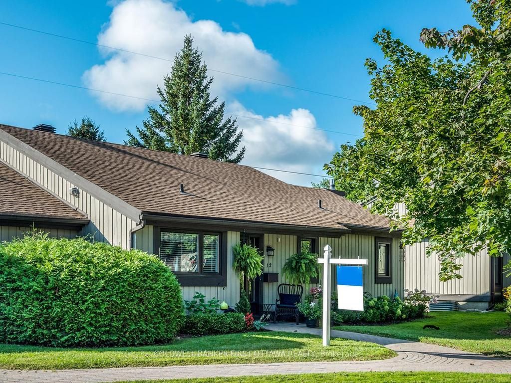 12 Kittansett Court, Stittsville - Munster - Richmond, ON K2S 1B9 photo 4
