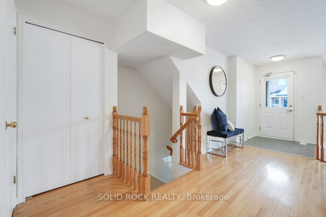 1701 Blohm Drive 13, Hunt Club - South Keys and Area, ON K1G 6N6 photo 3