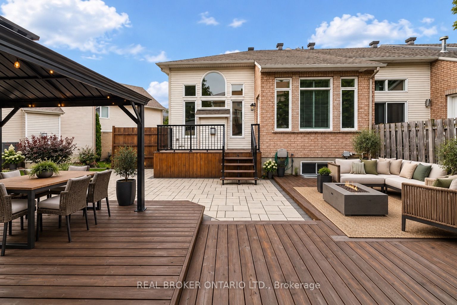132 Macassa Circle, Kanata, ON K2T 1J9 photo 4