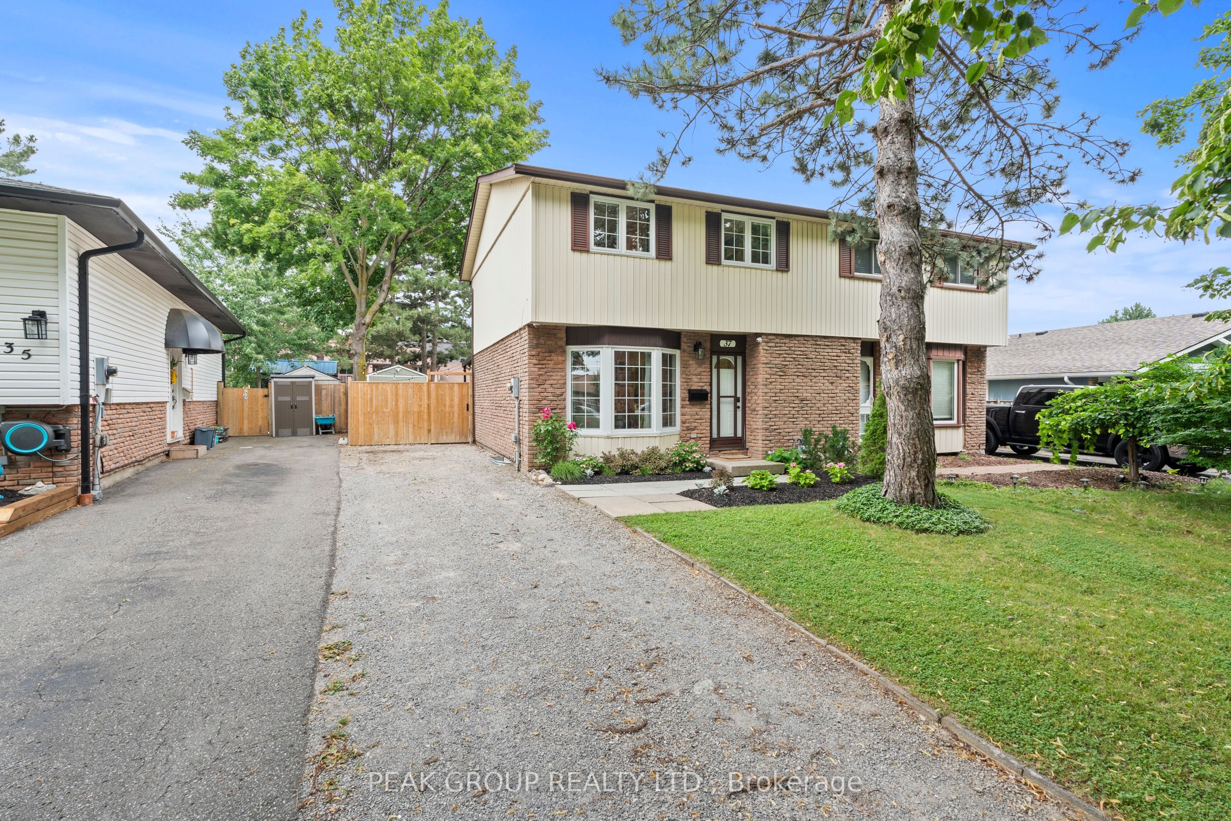 37 Elma Street, St. Catharines, ON L2N 6Z2