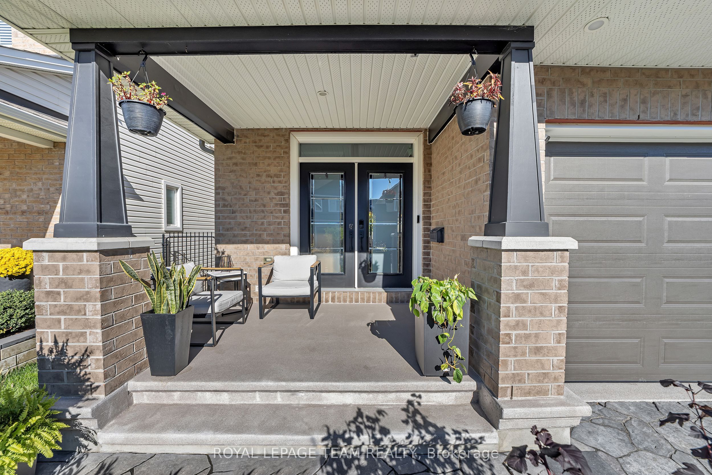 2842 Grand Canal Street, Barrhaven, ON K2J 0T3 photo 2