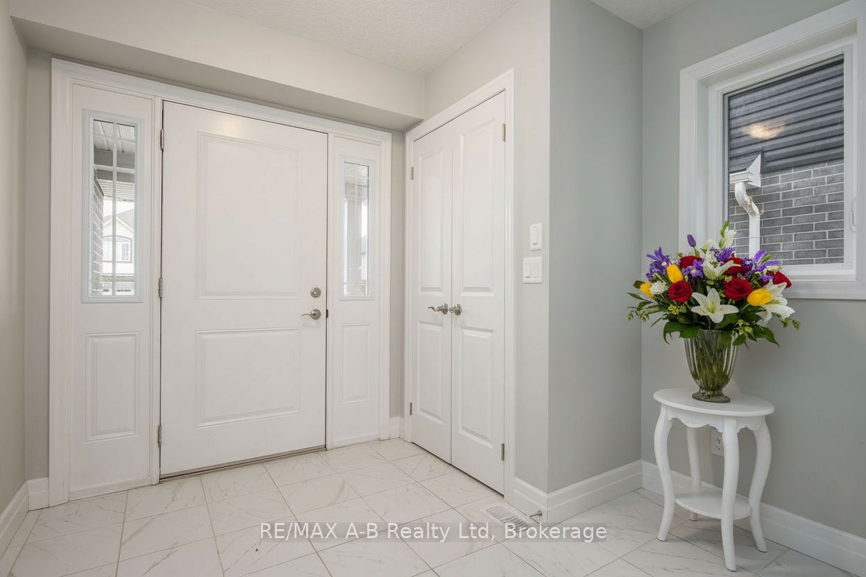 45 ROBERTSON Drive, Stratford, ON N5A 0J6 photo 5