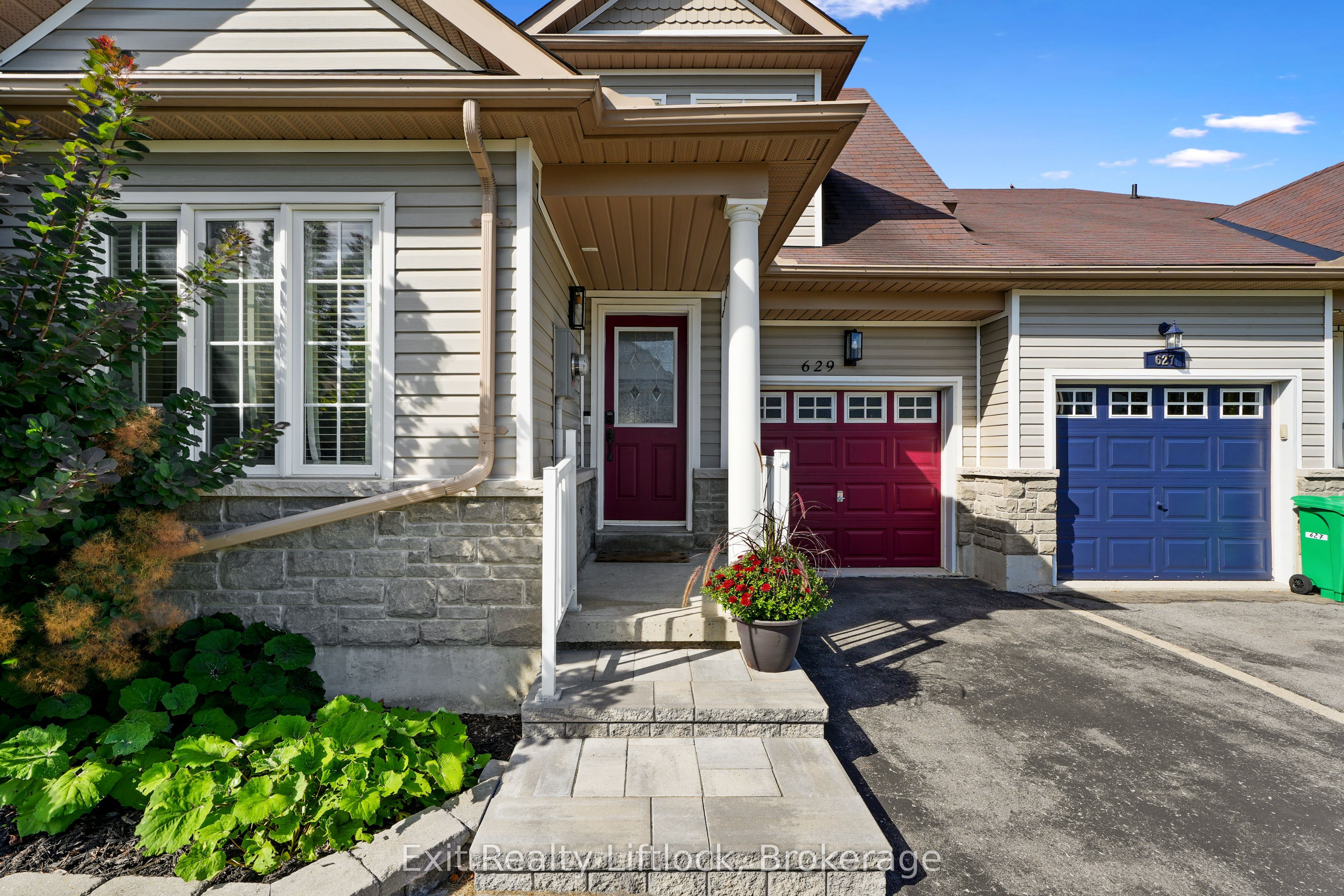 629 Tully Crescent, Peterborough, ON K9K 0B1 photo 2