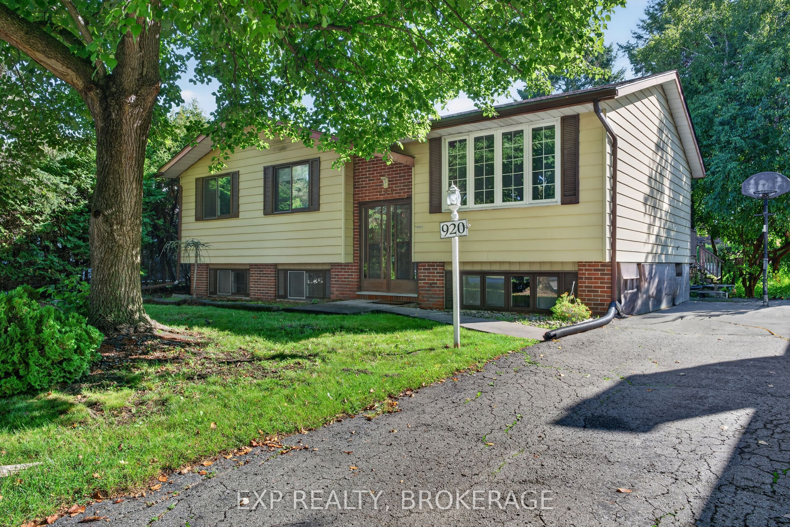 920 SAFARI Drive, Kingston, ON K7M 6X5 photo 3
