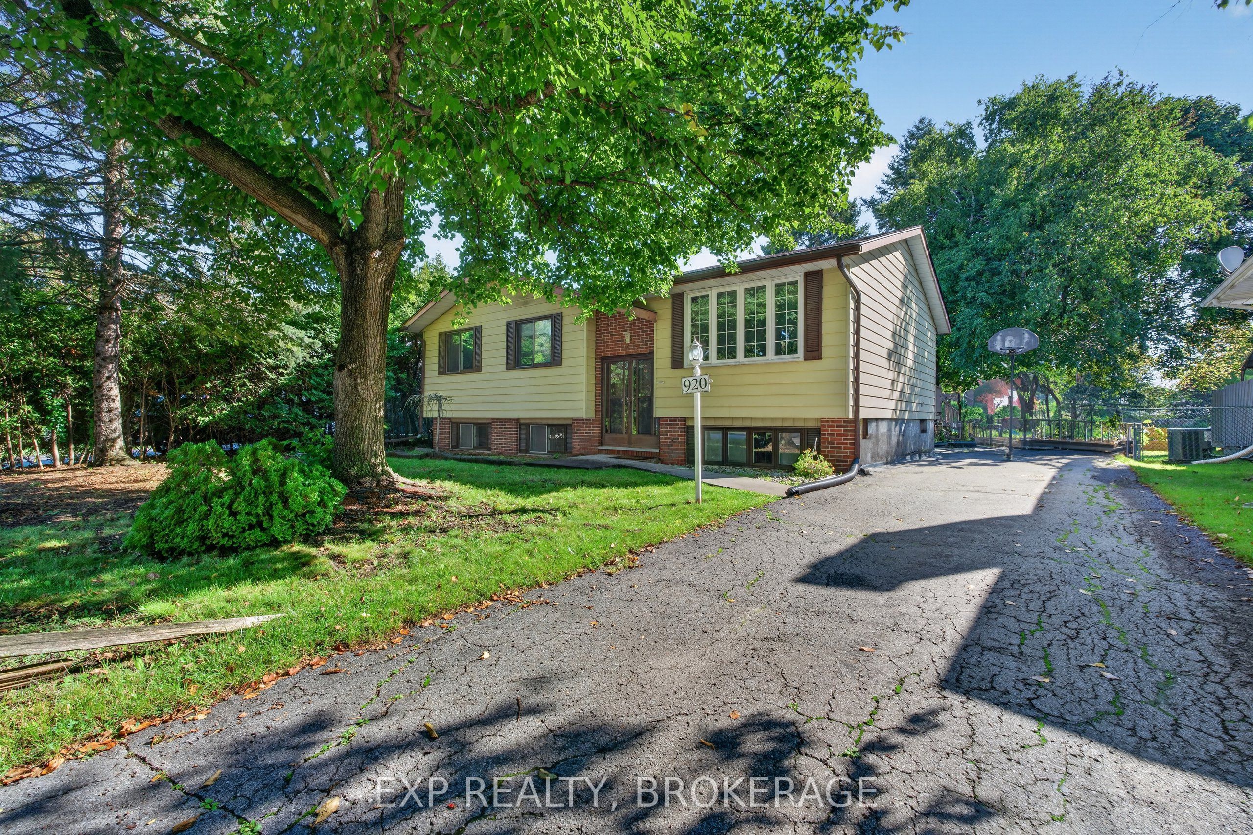 920 SAFARI Drive, Kingston, ON K7M 6X5 photo 4