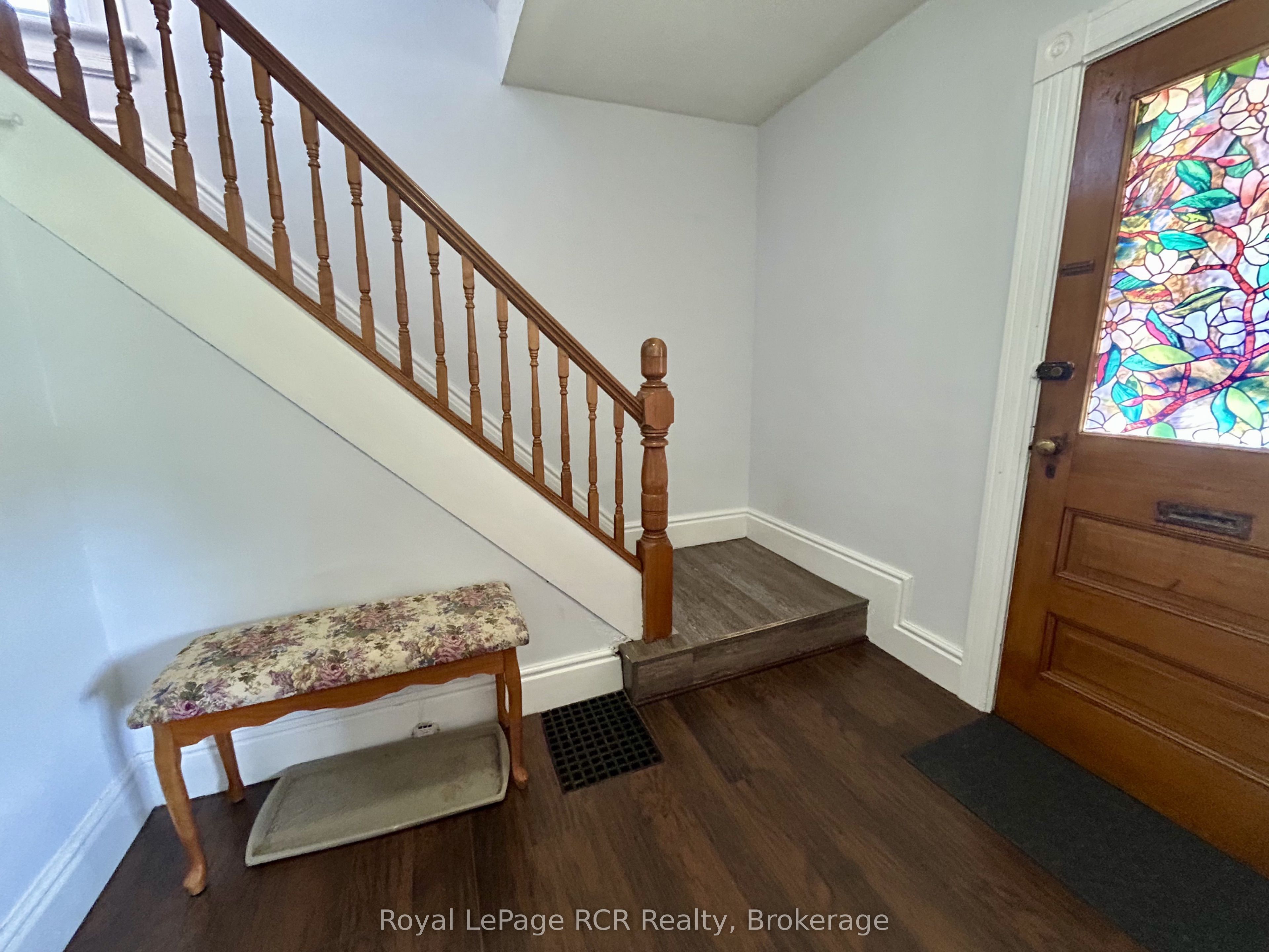 962 7th Avenue E, Owen Sound, ON N4K 2Y8 photo 2