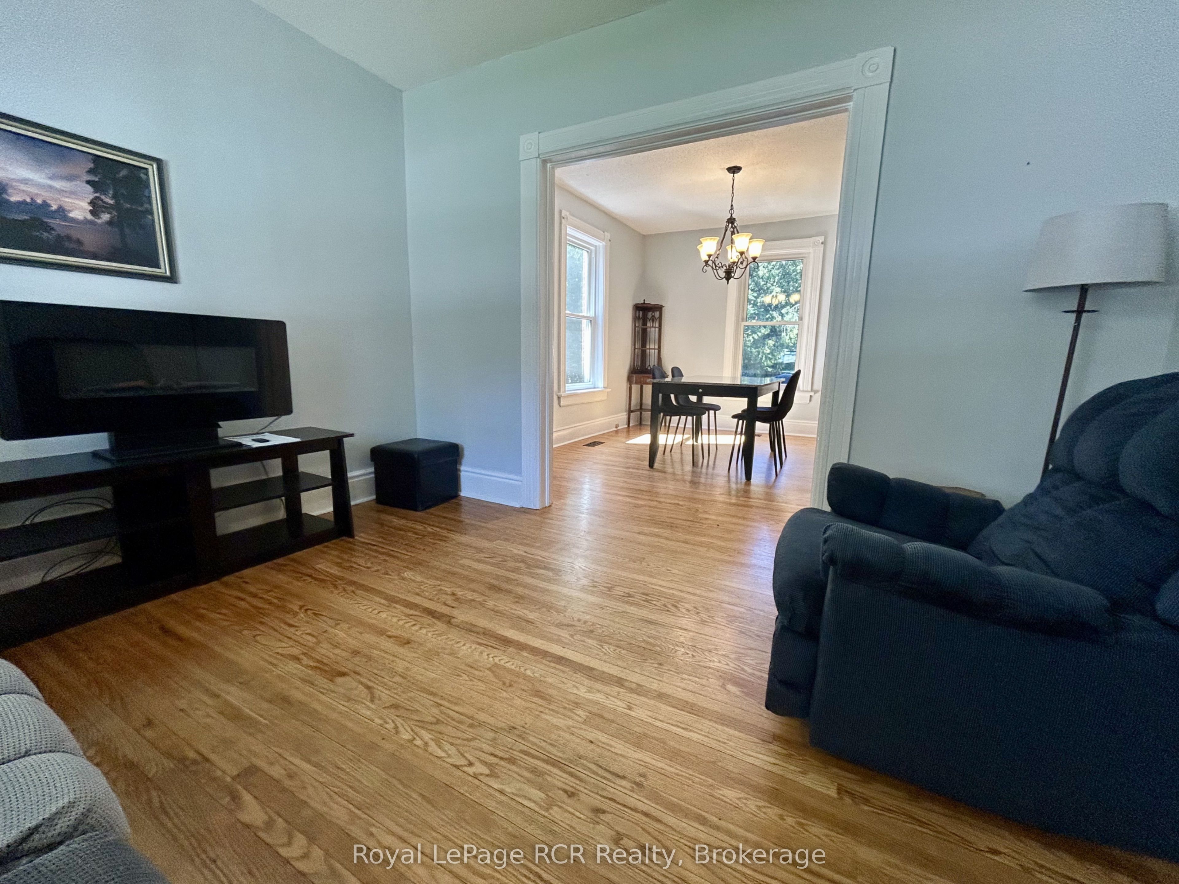 962 7th Avenue E, Owen Sound, ON N4K 2Y8 photo 4