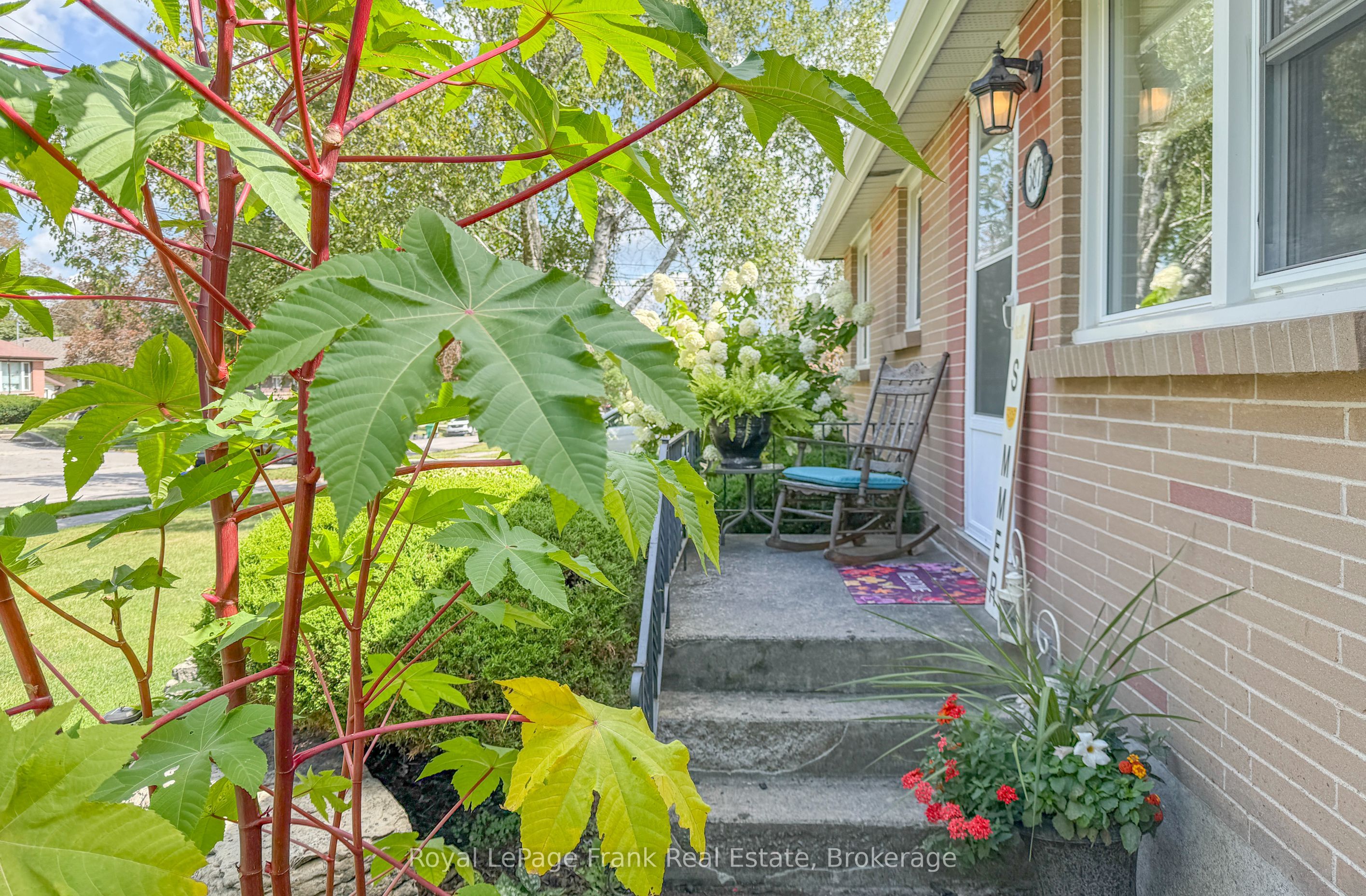 387 Aberdeen Avenue, Peterborough, ON K9H 4X5 photo 3