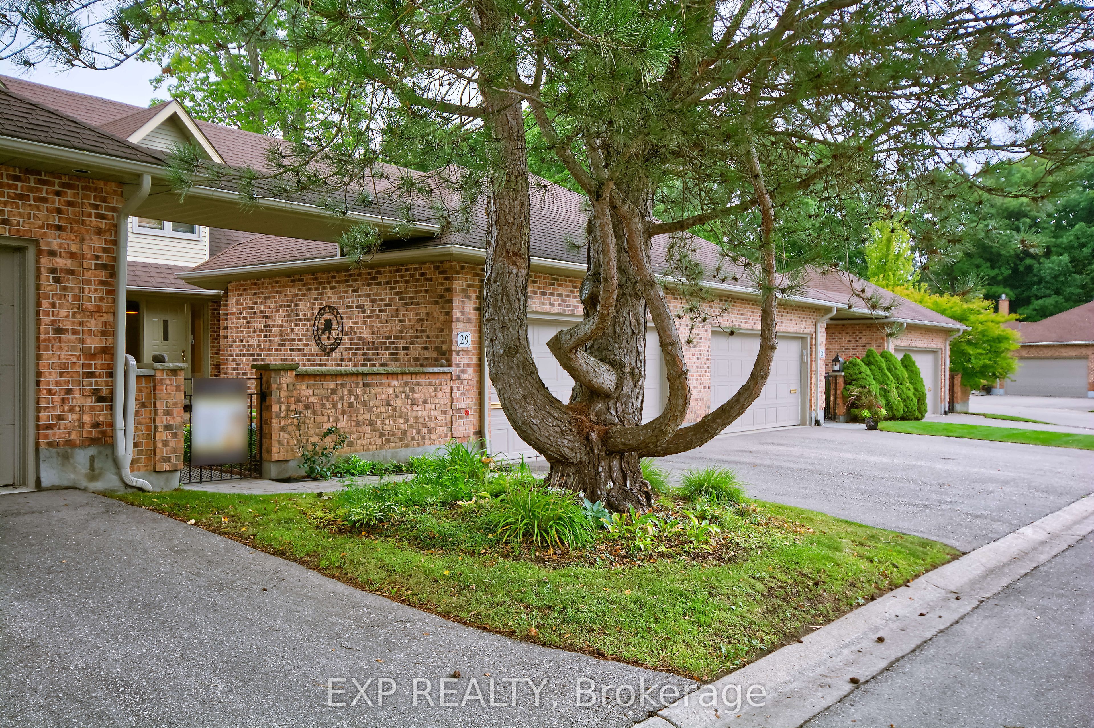 1443 Commissioners Road 29, London South, ON N6K 1E2 photo 3