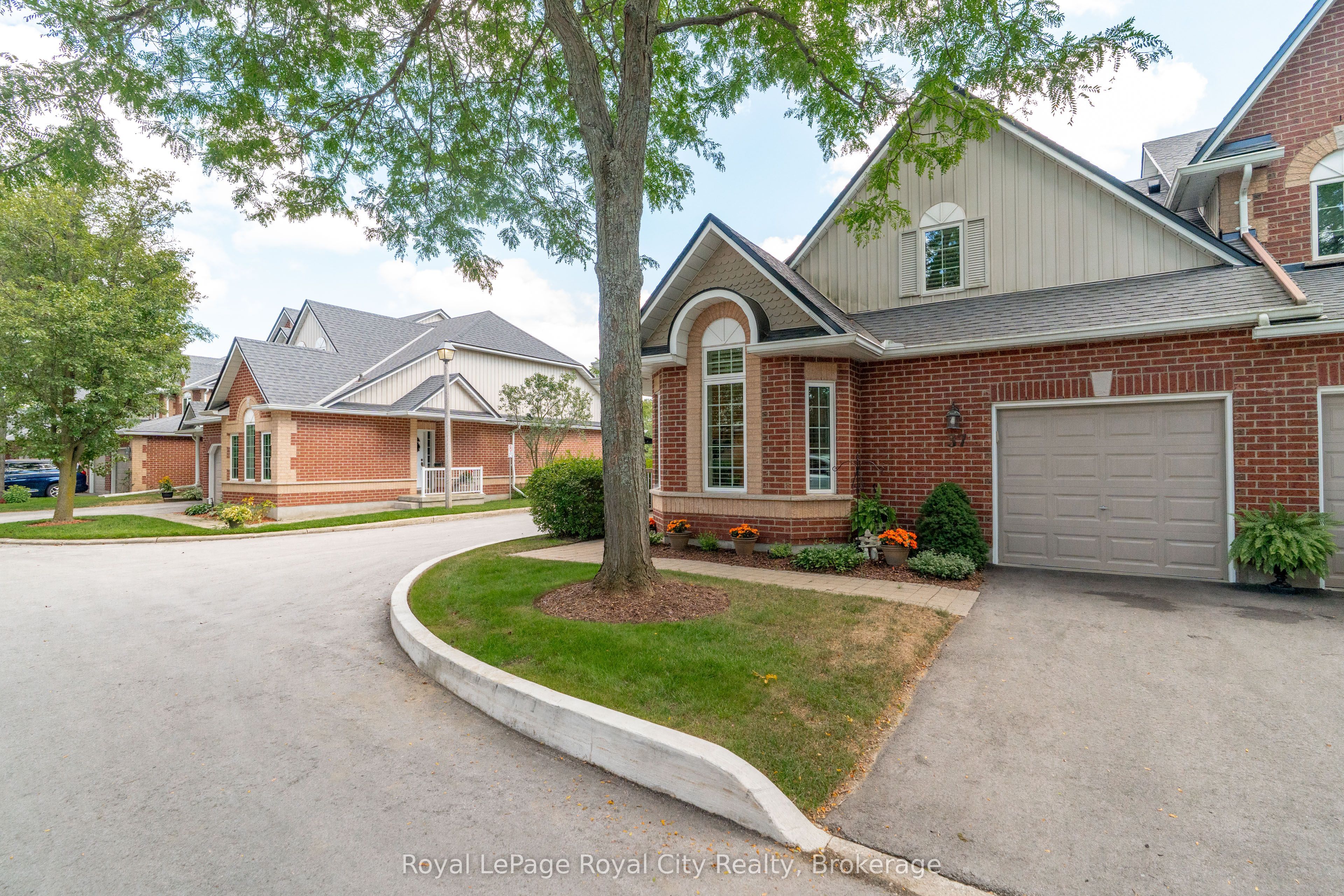 60 Ptarmigan Drive 37, Guelph, ON N1C 1E5 photo 3
