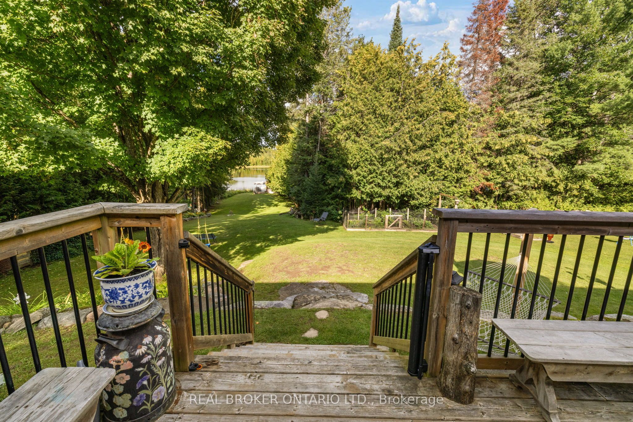 592 Caldwell Lane, Lanark Highlands, ON K0A 1P0 photo 5