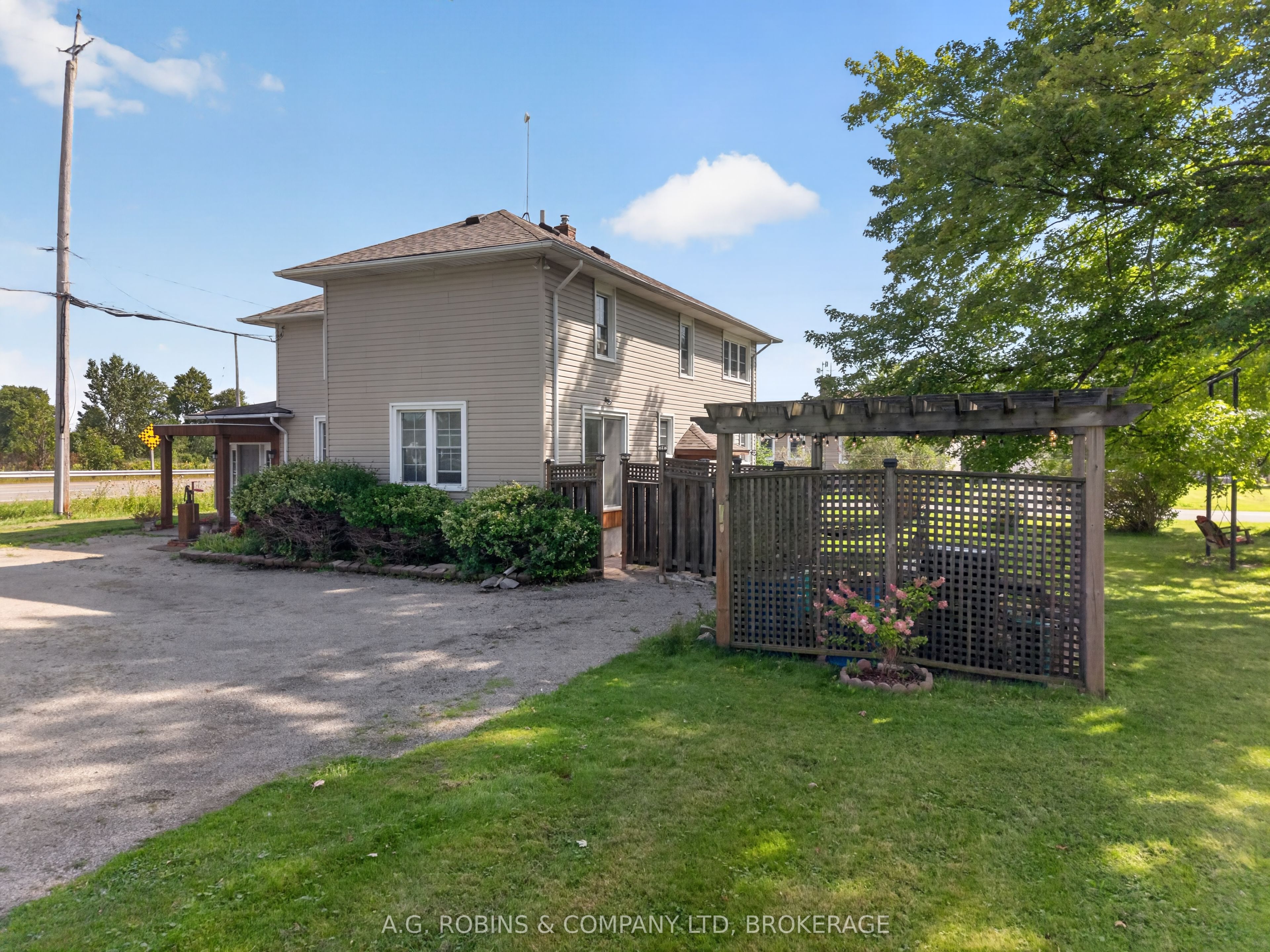 3921 #3 Highway E, Port Colborne, ON L0S 1R0 photo 3