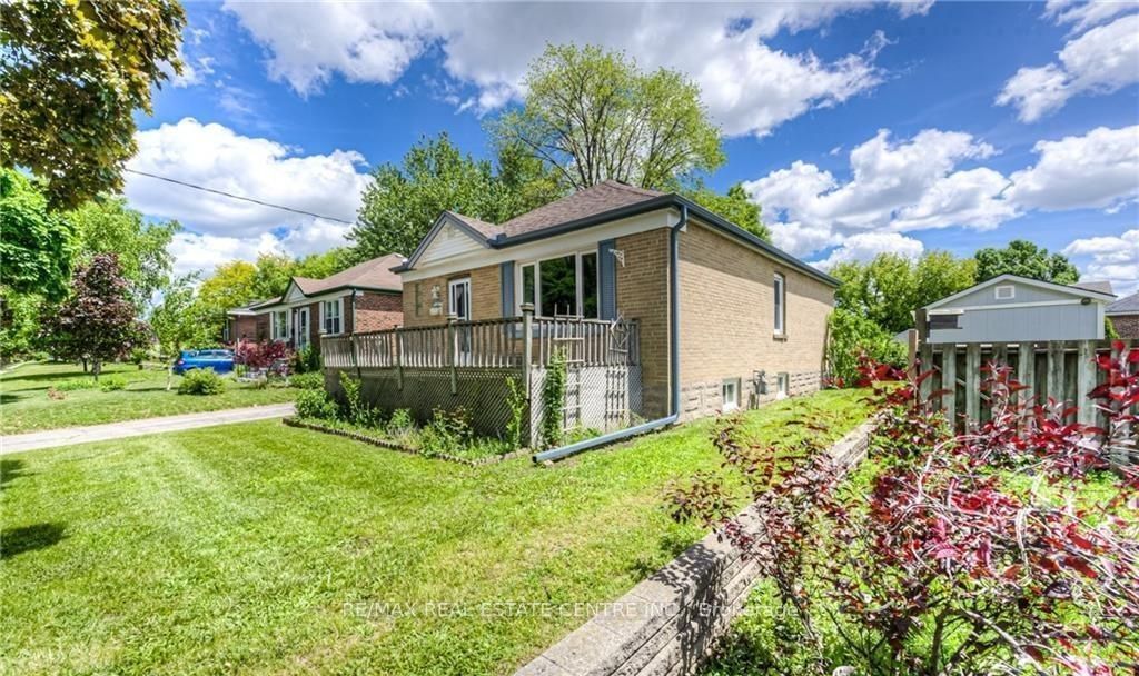 15 CHELSEA Road Upper, Kitchener, ON N2B 1H7 photo 2