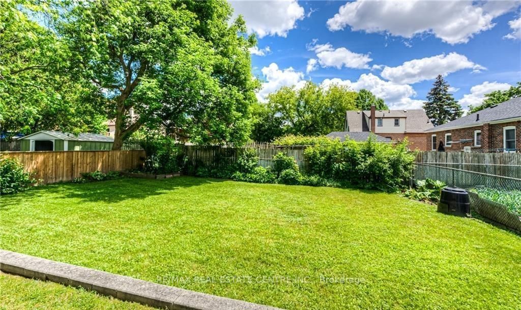 15 CHELSEA Road Upper, Kitchener, ON N2B 1H7 photo 4
