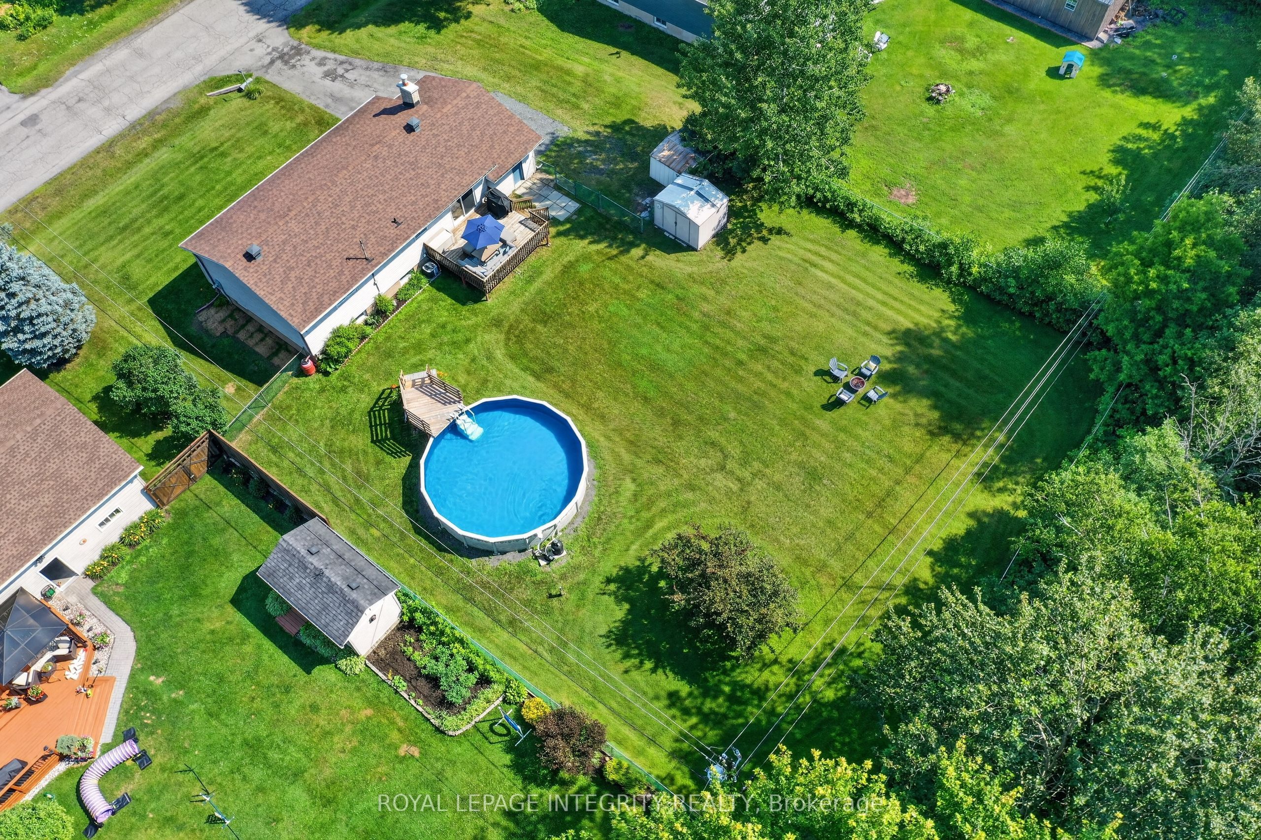 195 Francois Street, Orleans - Cumberland and Area, ON K4B 1J8 photo 3
