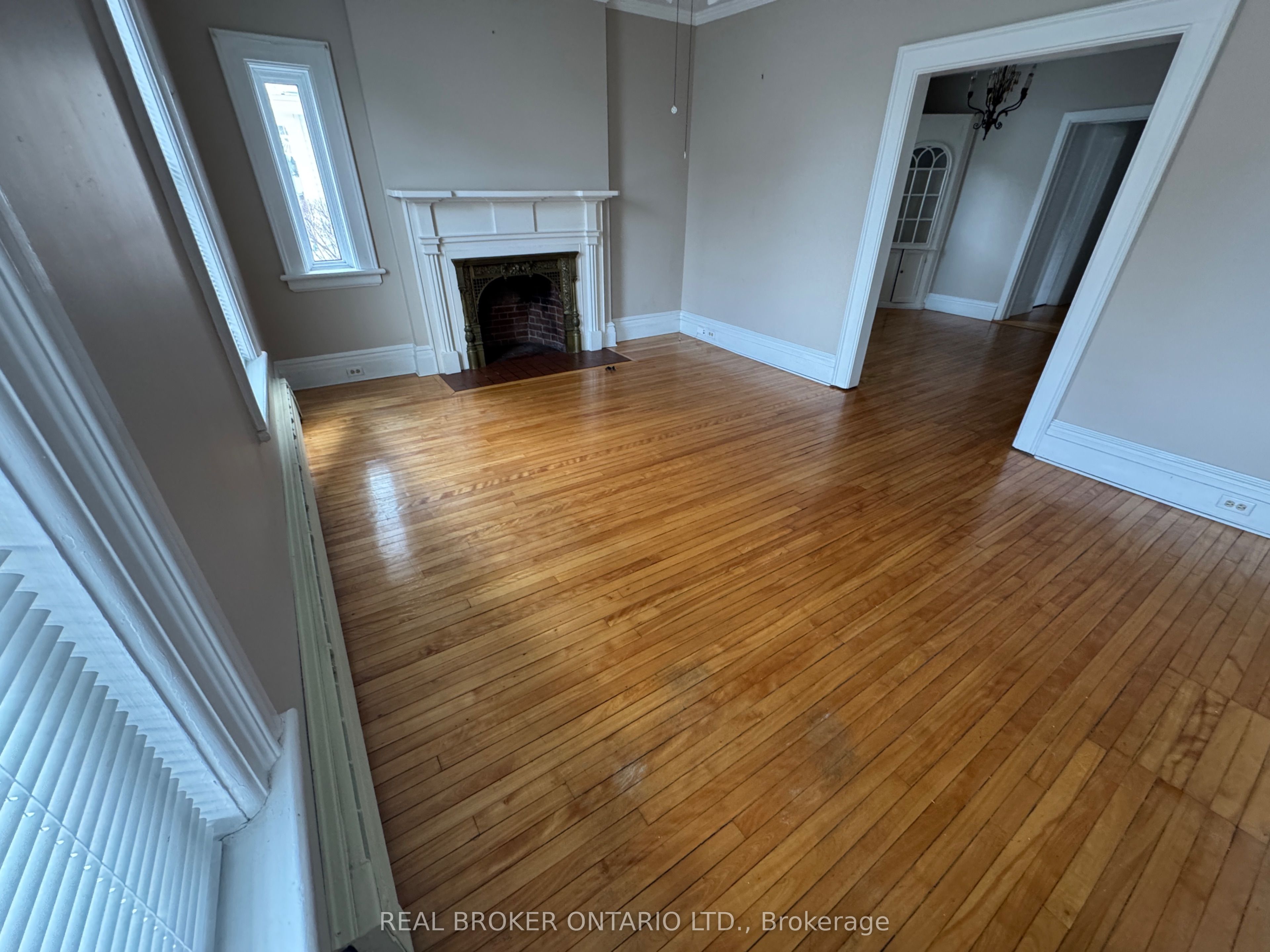 16 William Street 1, Brockville, ON K6V 4V2 photo 5