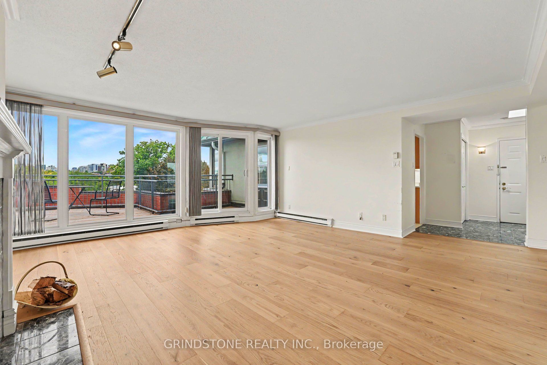 959 North River Road PH5, Overbrook - Castleheights and Area, ON K1K 3V3 photo 5