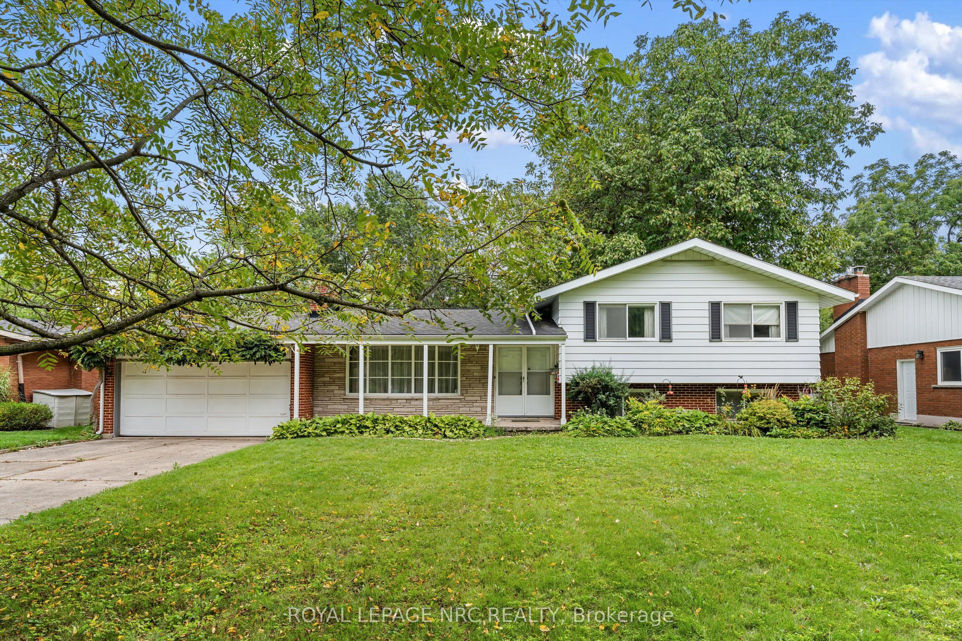 21 Parklane Crescent, St. Catharines, ON L2T 3T9 photo 4