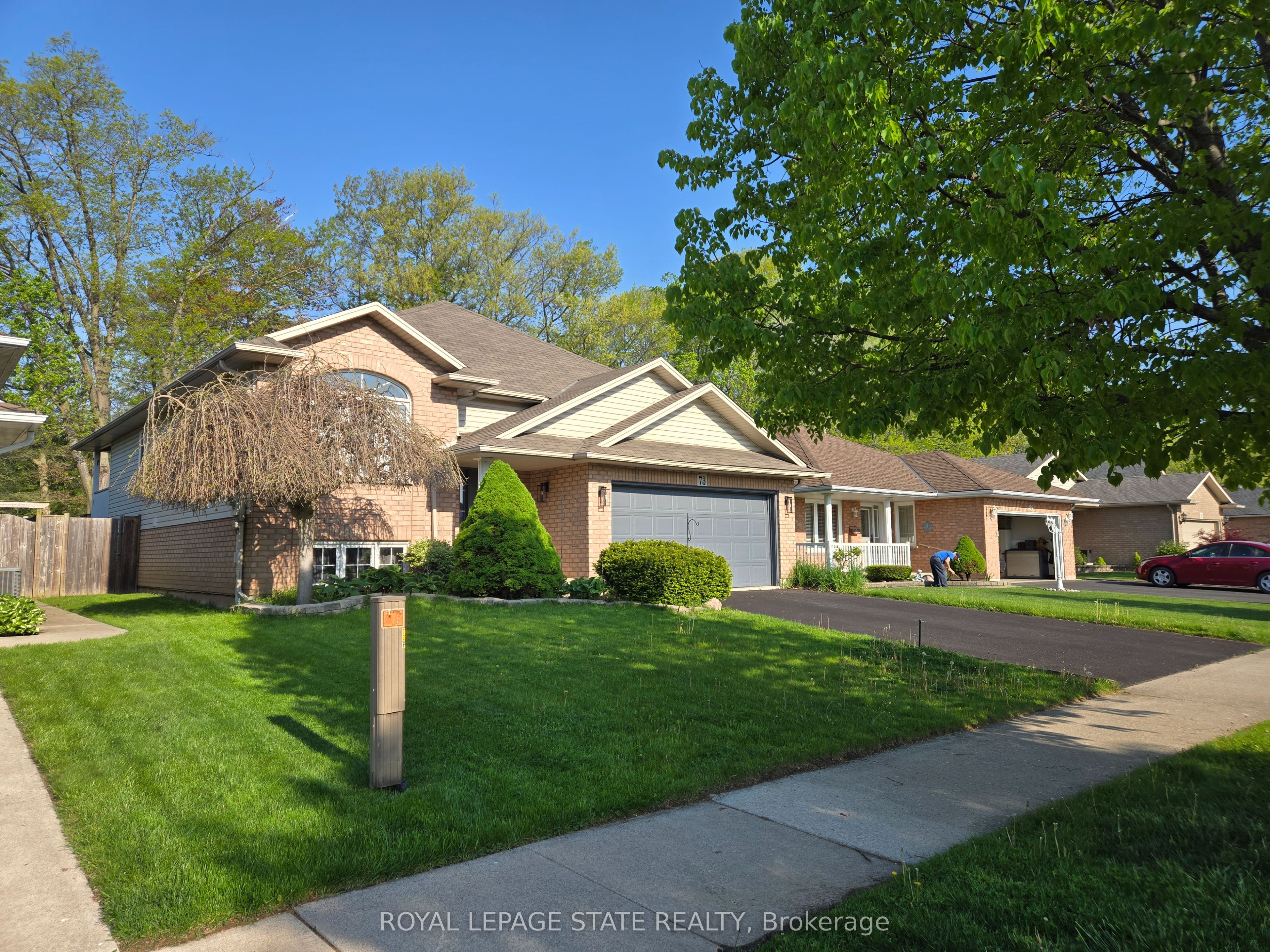 73 Foxtail Avenue, Welland, ON L3C 7J6 photo 2