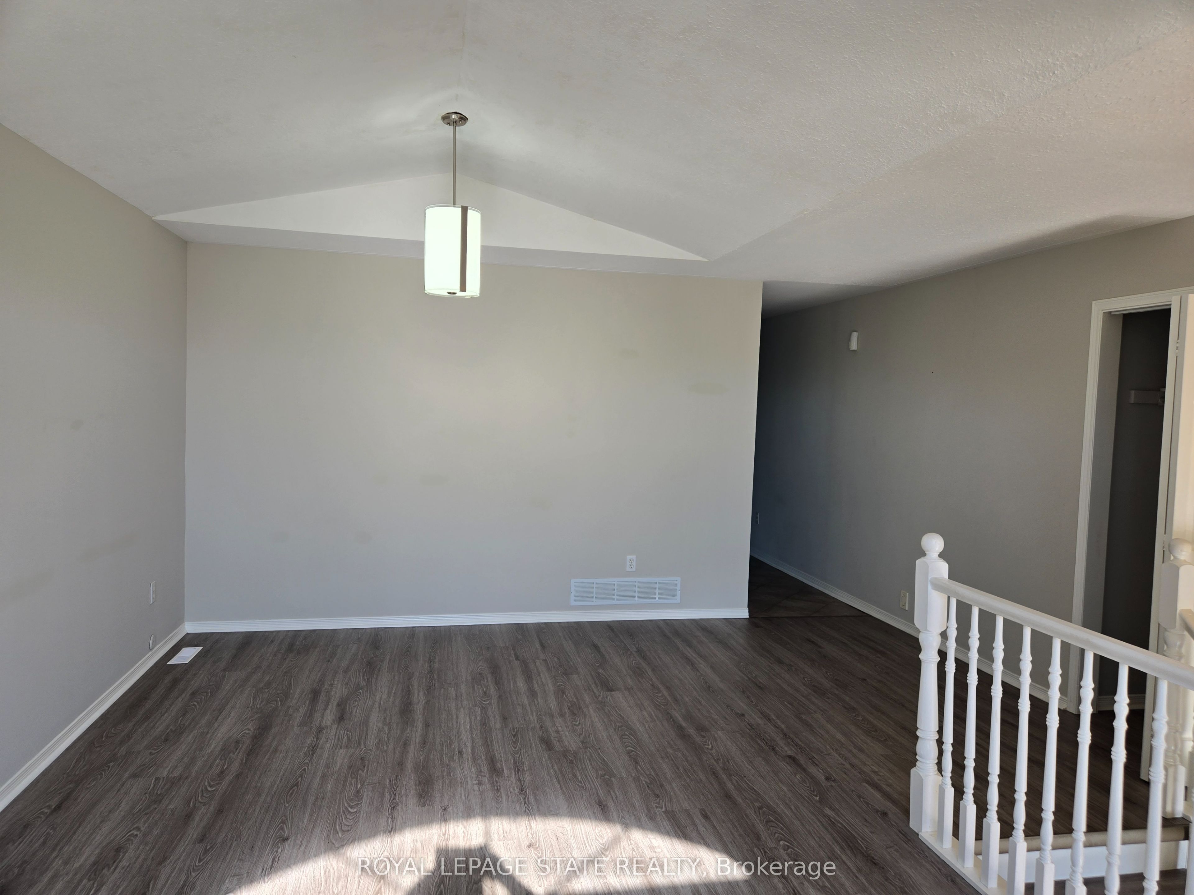 73 Foxtail Avenue, Welland, ON L3C 7J6 photo 5